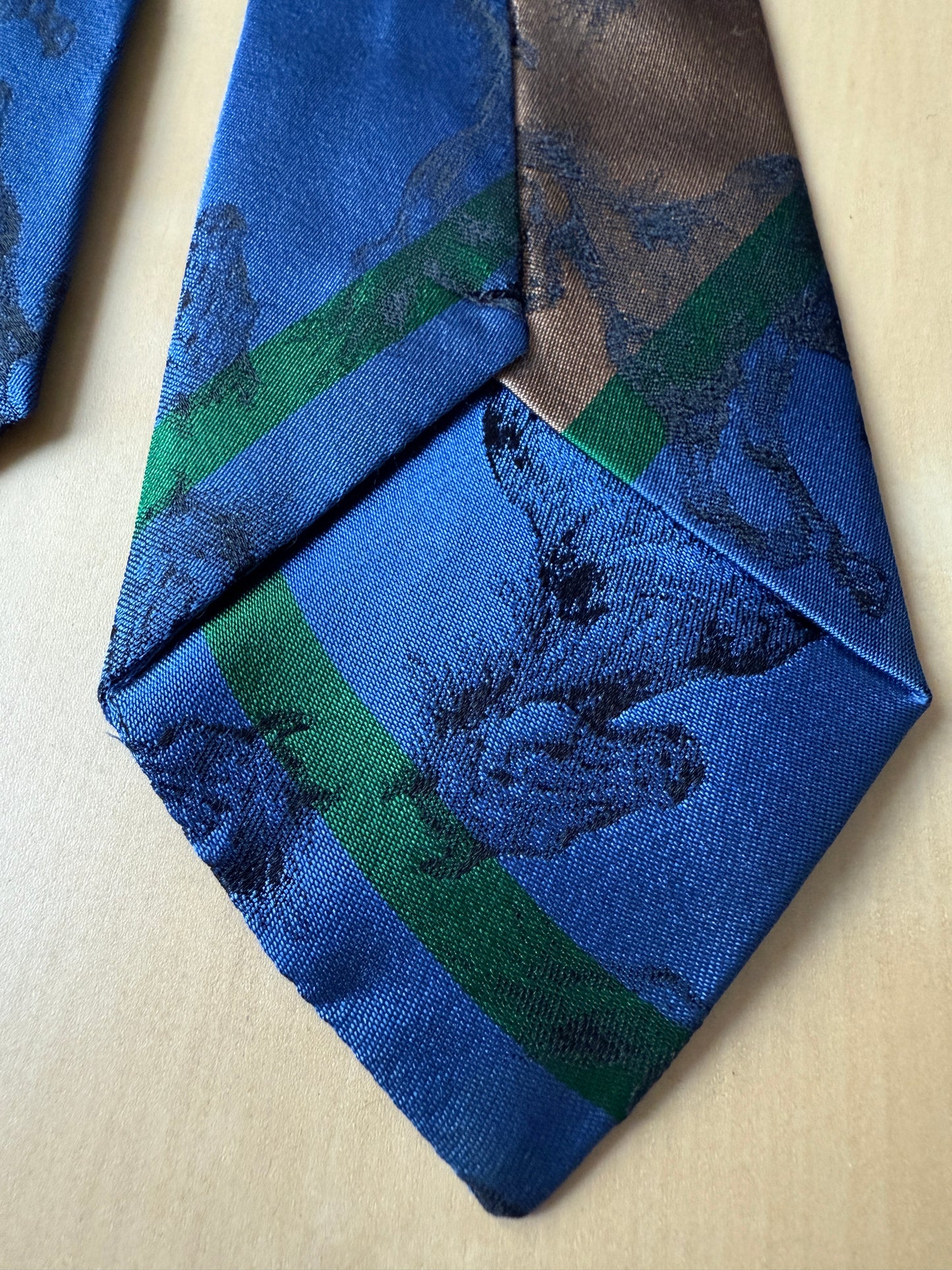 Cravatta vintage con cavalli neri jacquard