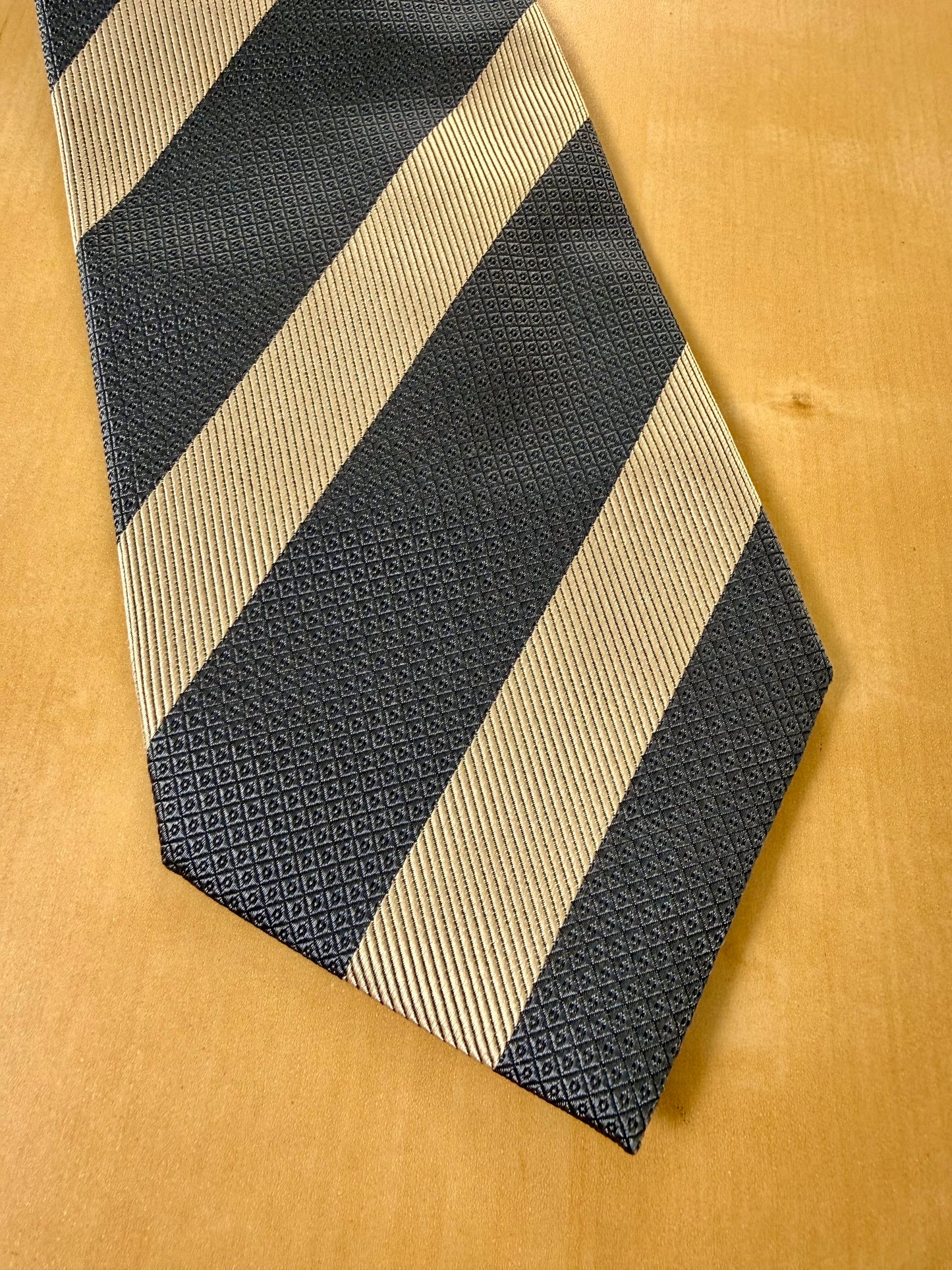 Cravatta Armani Collezioni regimental azzurro