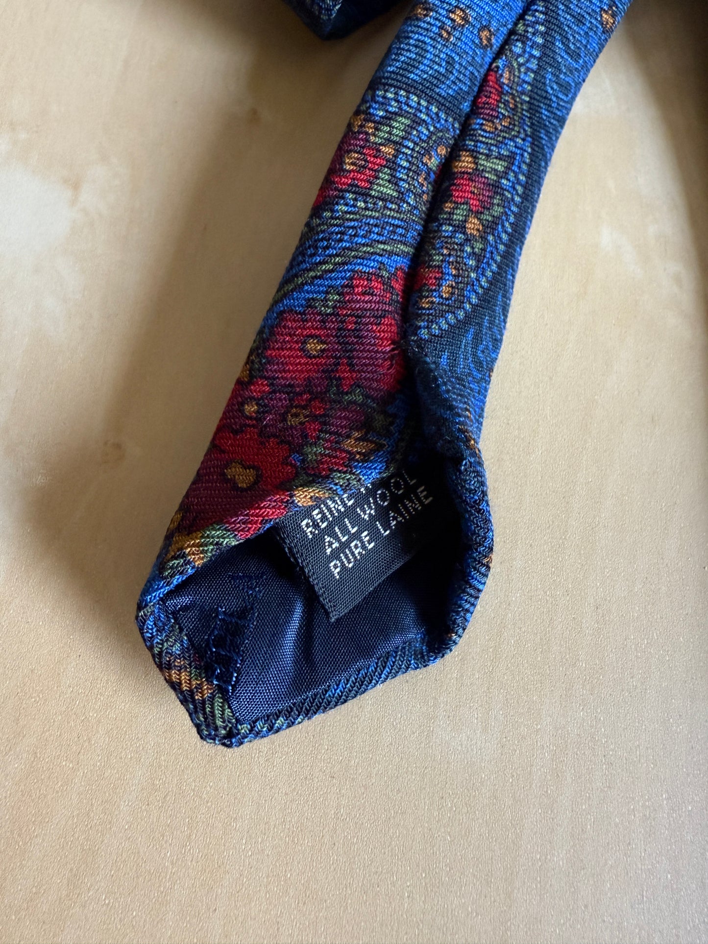 Cravatta in pura lana paisley blu