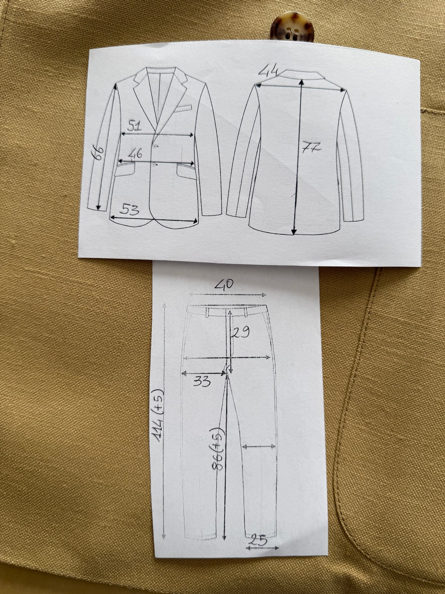 Completo doppiopetto estivo anni ‘70 in misto lino beige - tg. 44/46