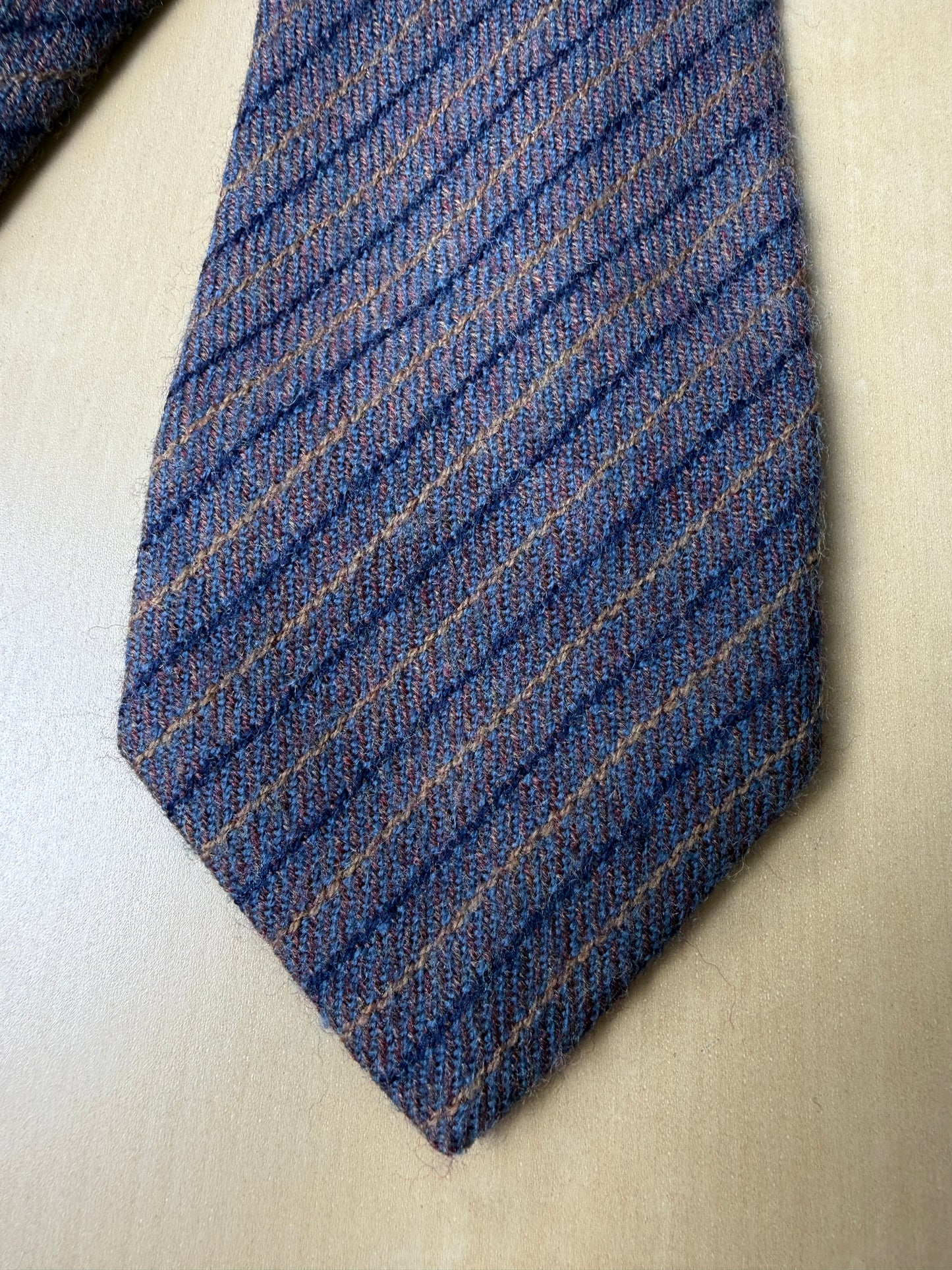 Cravatta Versace lilla in pura lana