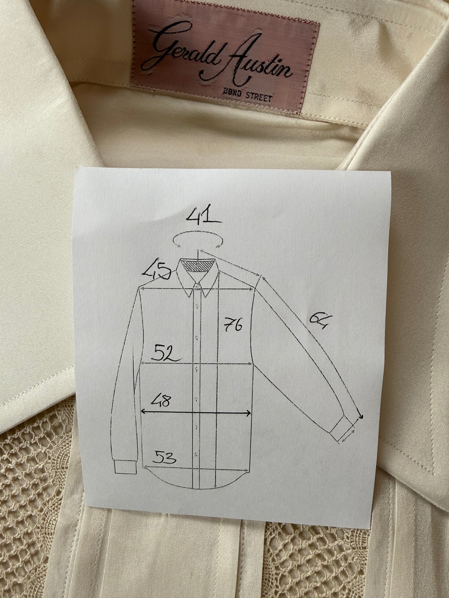 Camicia anni ‘70 in pura seta con ricamo (NOS) - M, collo 41