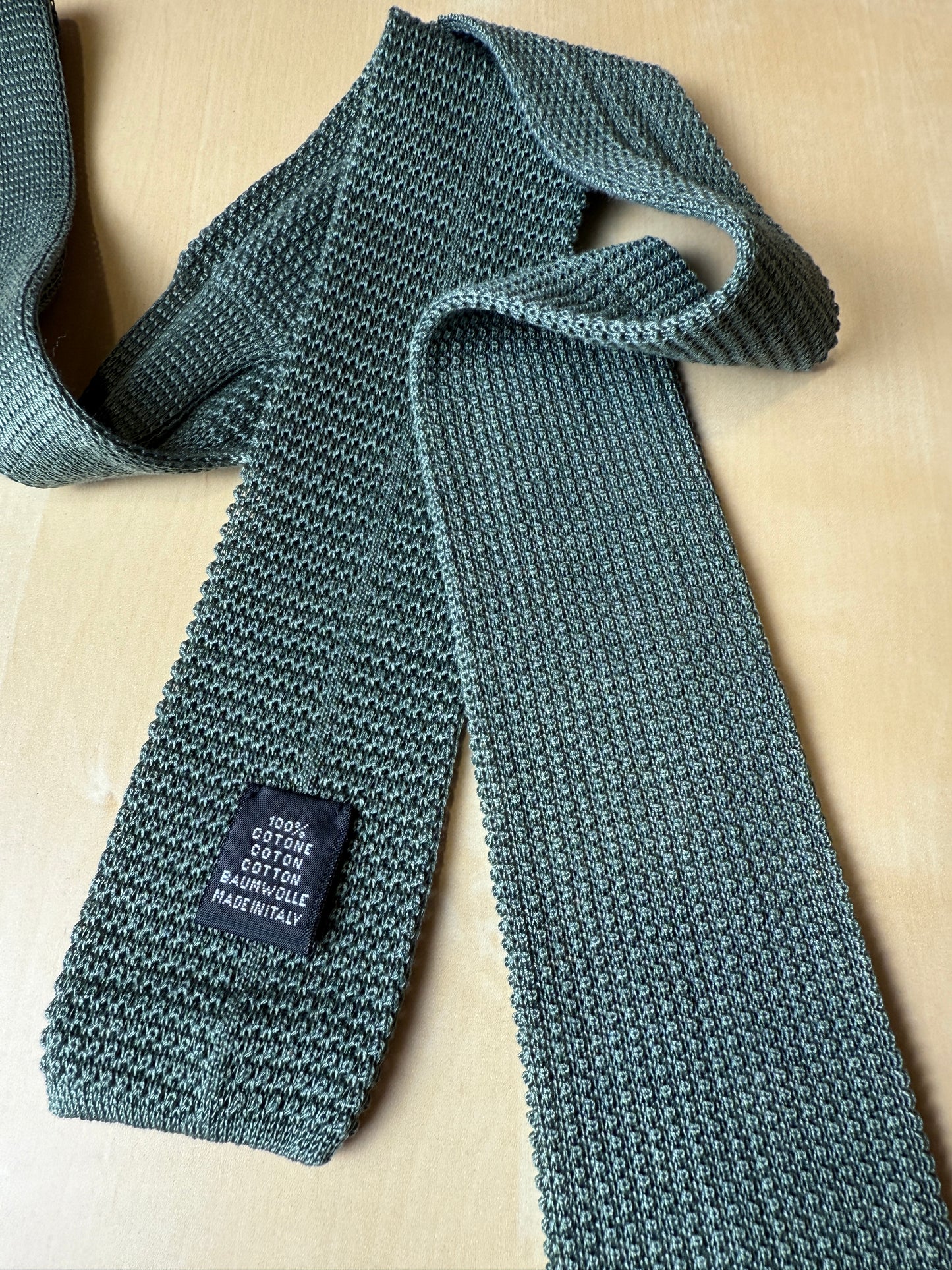 Cravatta Yves Saint Laurent in maglia di cotone verde