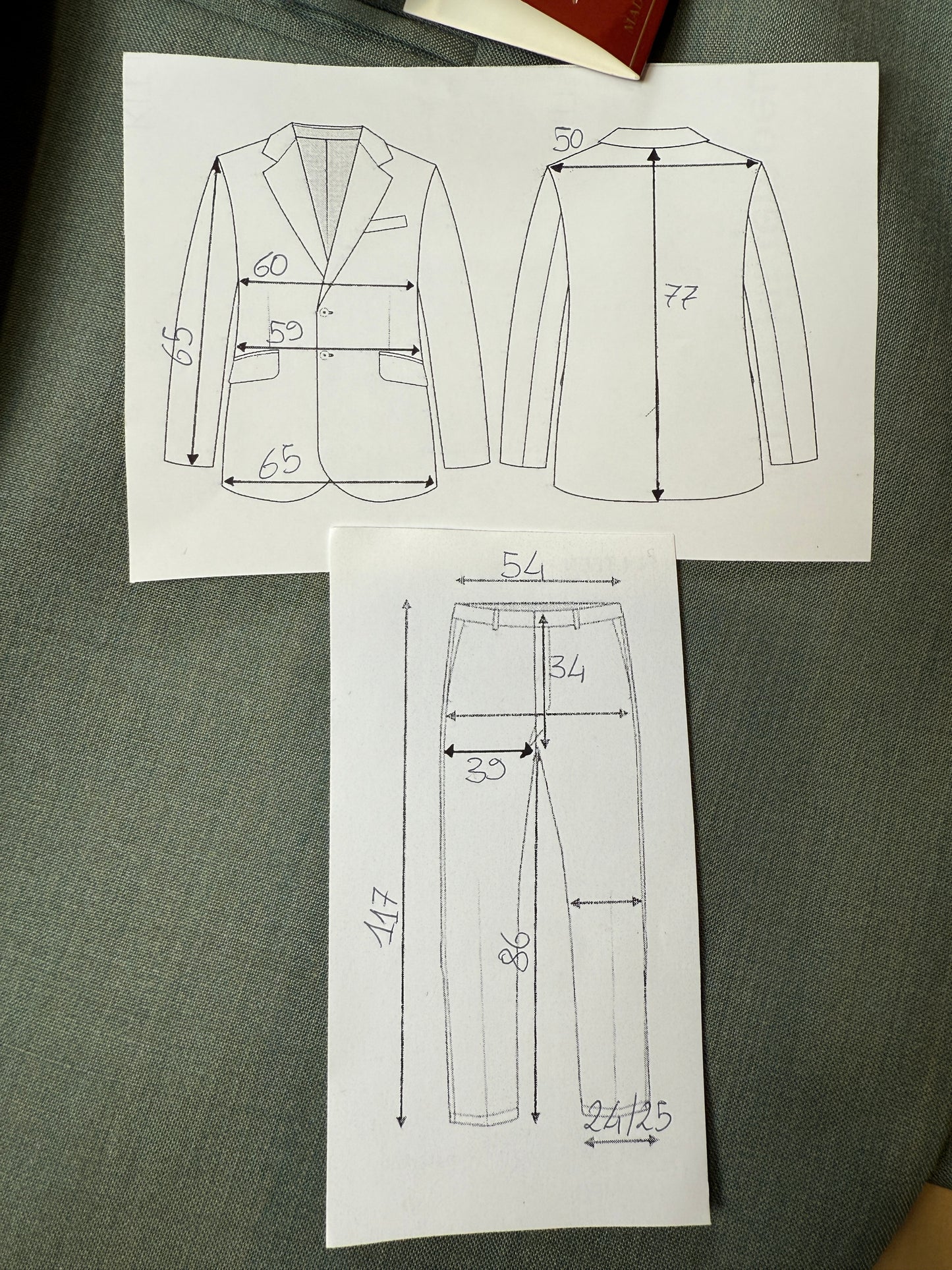 Completo anni '80 fresco lana verde menta (NOS) - tg. 54/56 drop basso