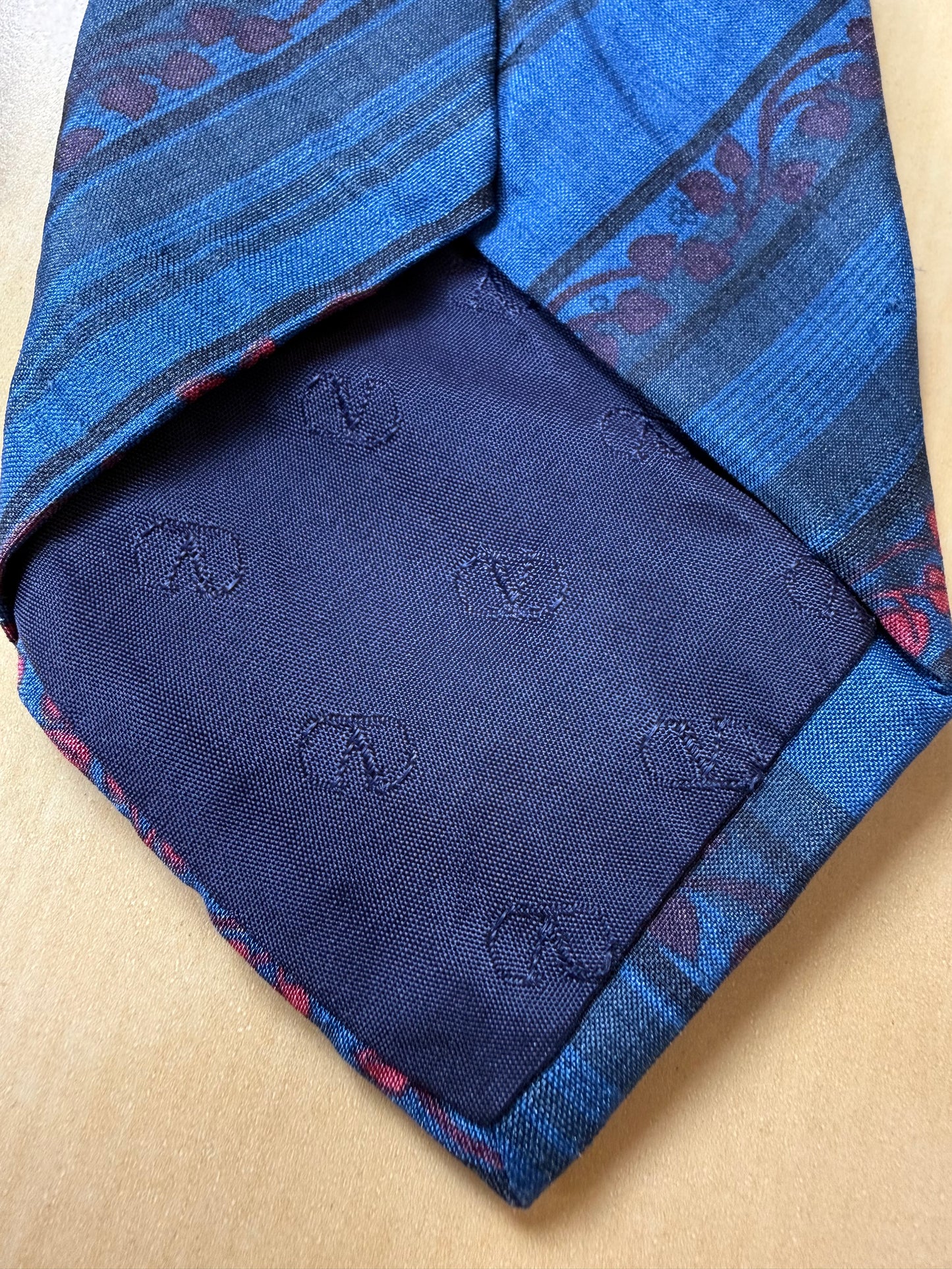 Cravatta Valentino seta shantung blu regimental e floreale