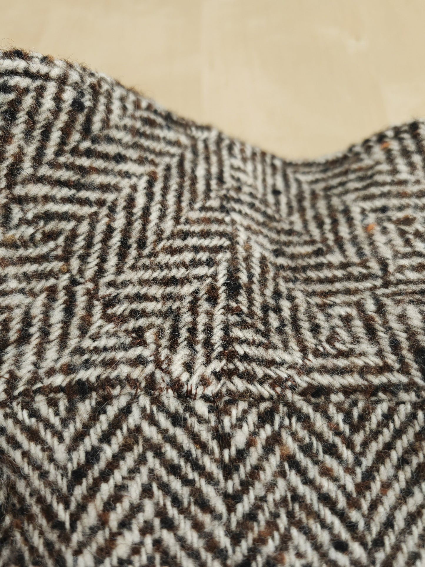 Cappotto sartoriale in tweed spigato con lavorazione Donegal - tg. 48-50