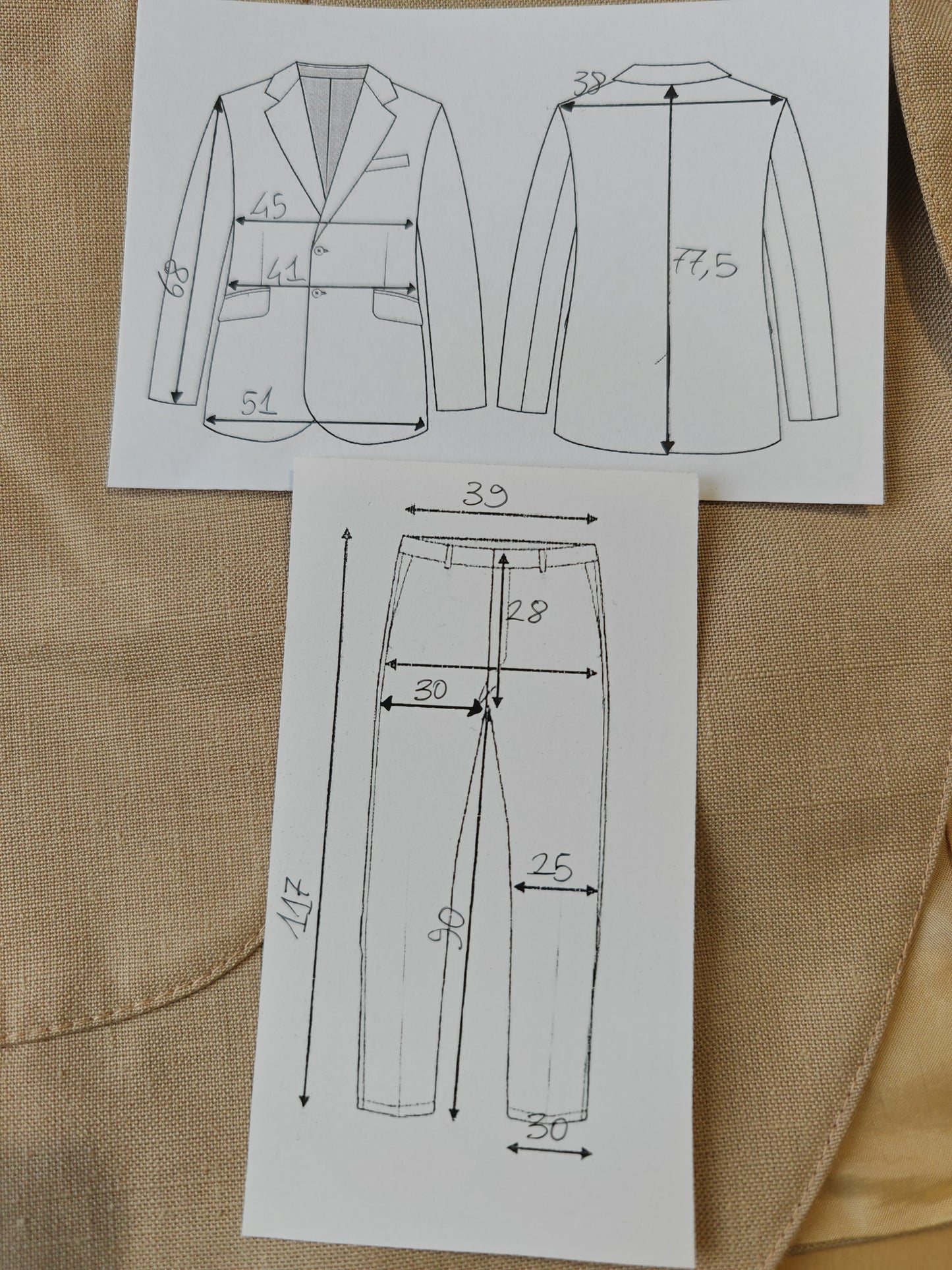 Completo sartoriale anni '70 in misto seta color panna - tg. 42