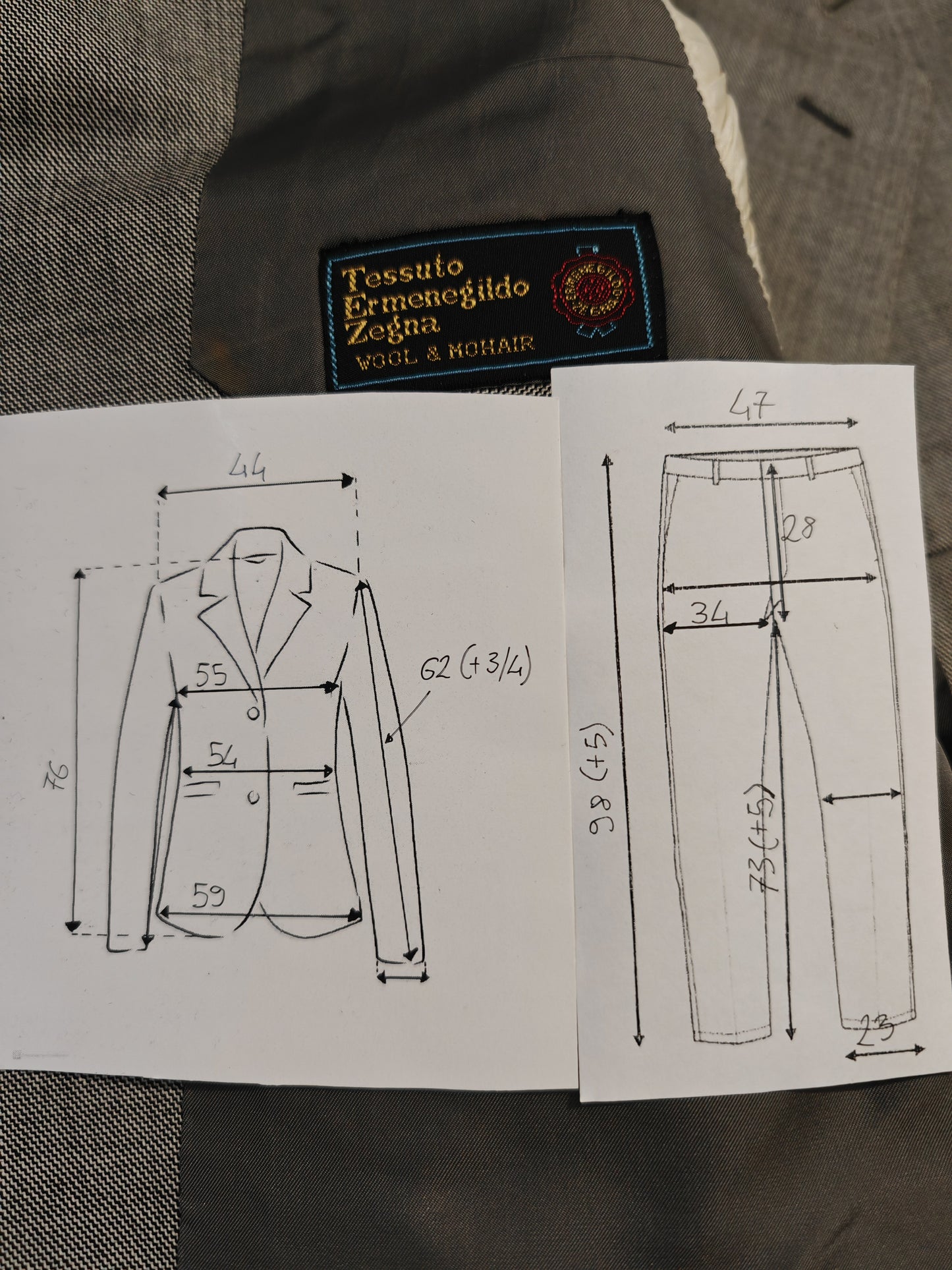 Completo sartoriale in grisaglia lana e mohair, tessuto Ermenegildo Zegna - tg. 50