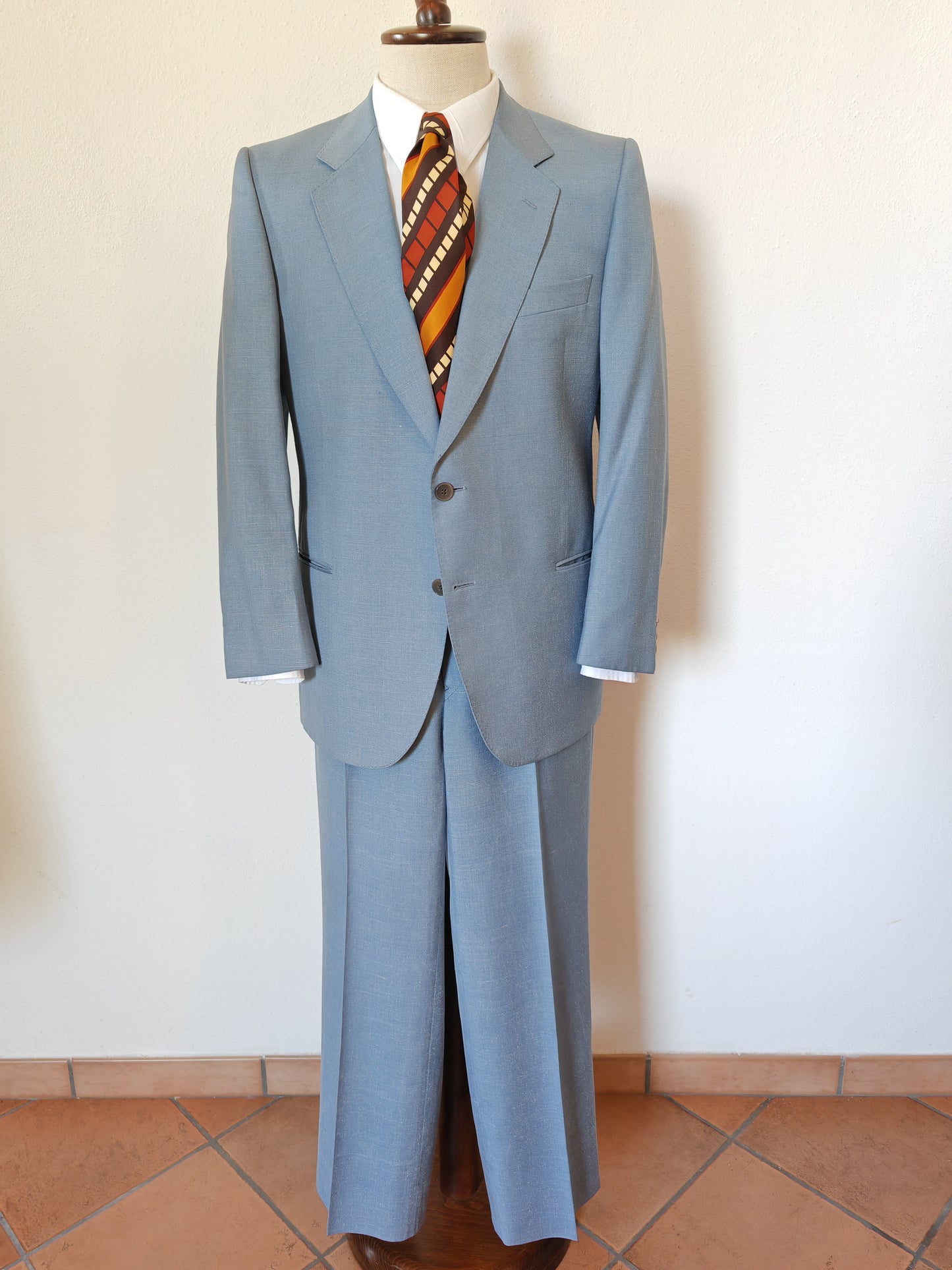 1970s suit - size 52