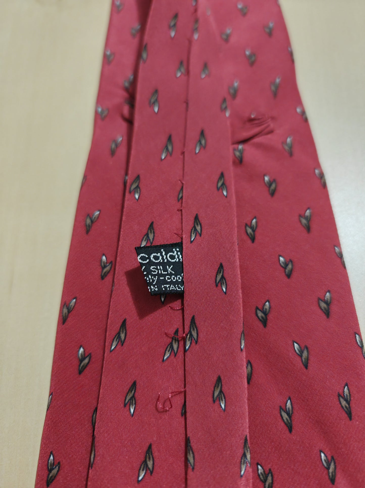 Cravatta Pancaldi anni '70 rossa microfantasia