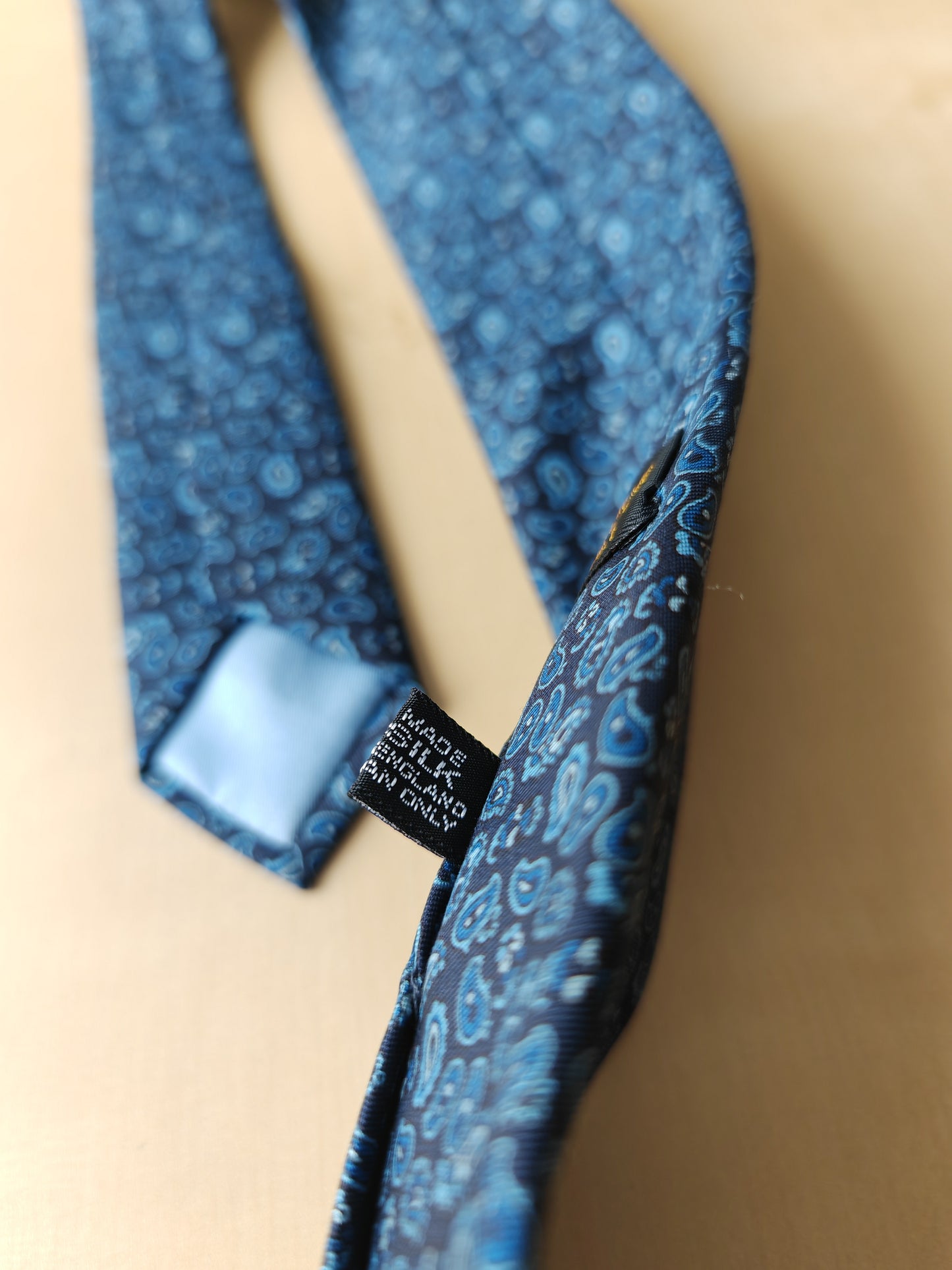 Cravatta inglese Harvie & Hudson paisley