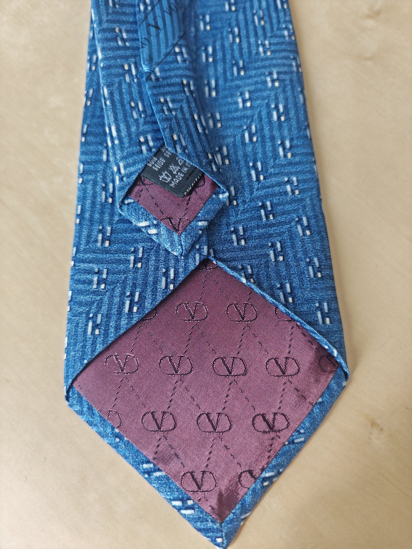 Cravatta Valentino blu fantasia tasselli jacquard