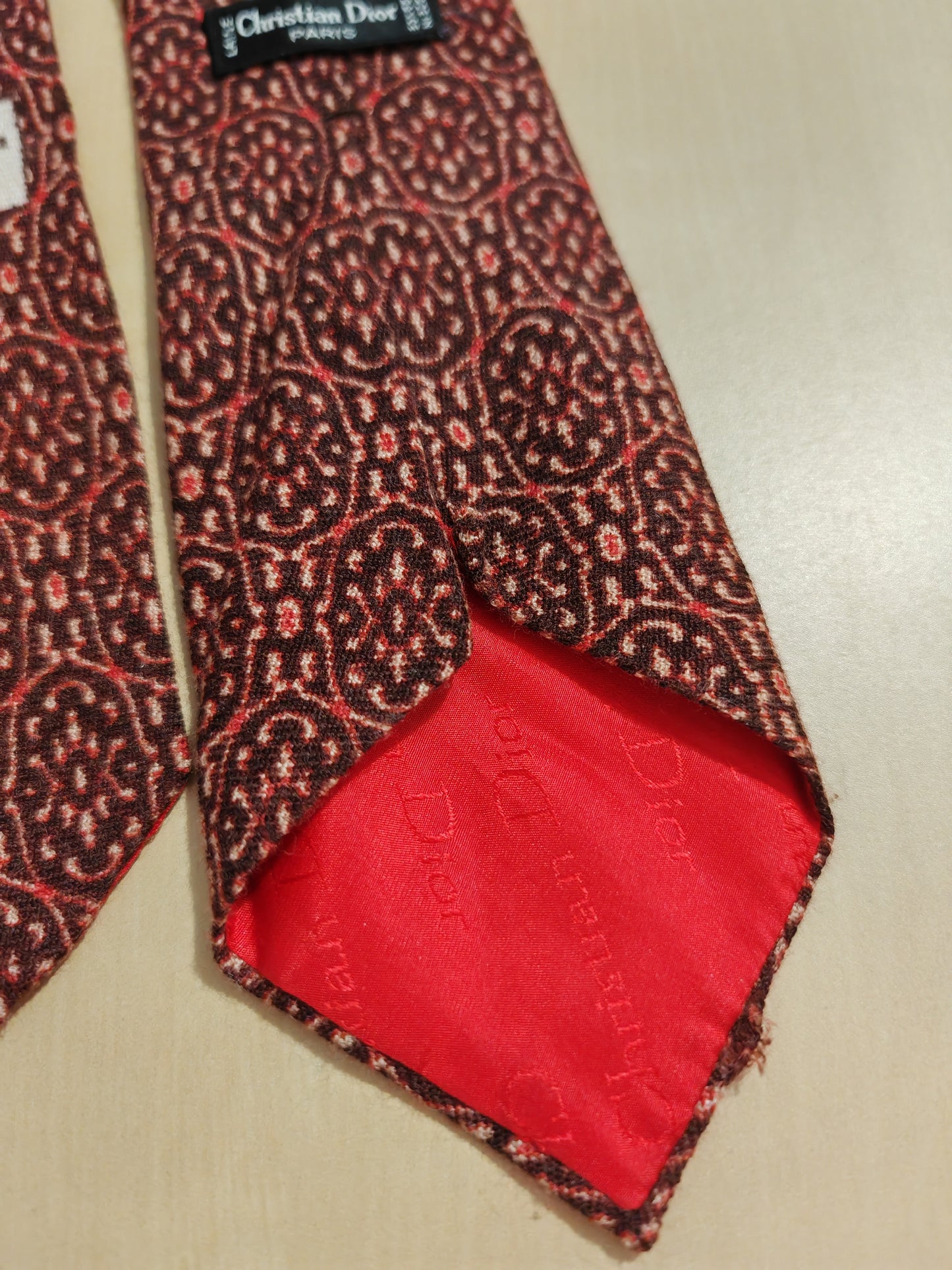 Cravatta Christian Dior anni '70 in pura lana