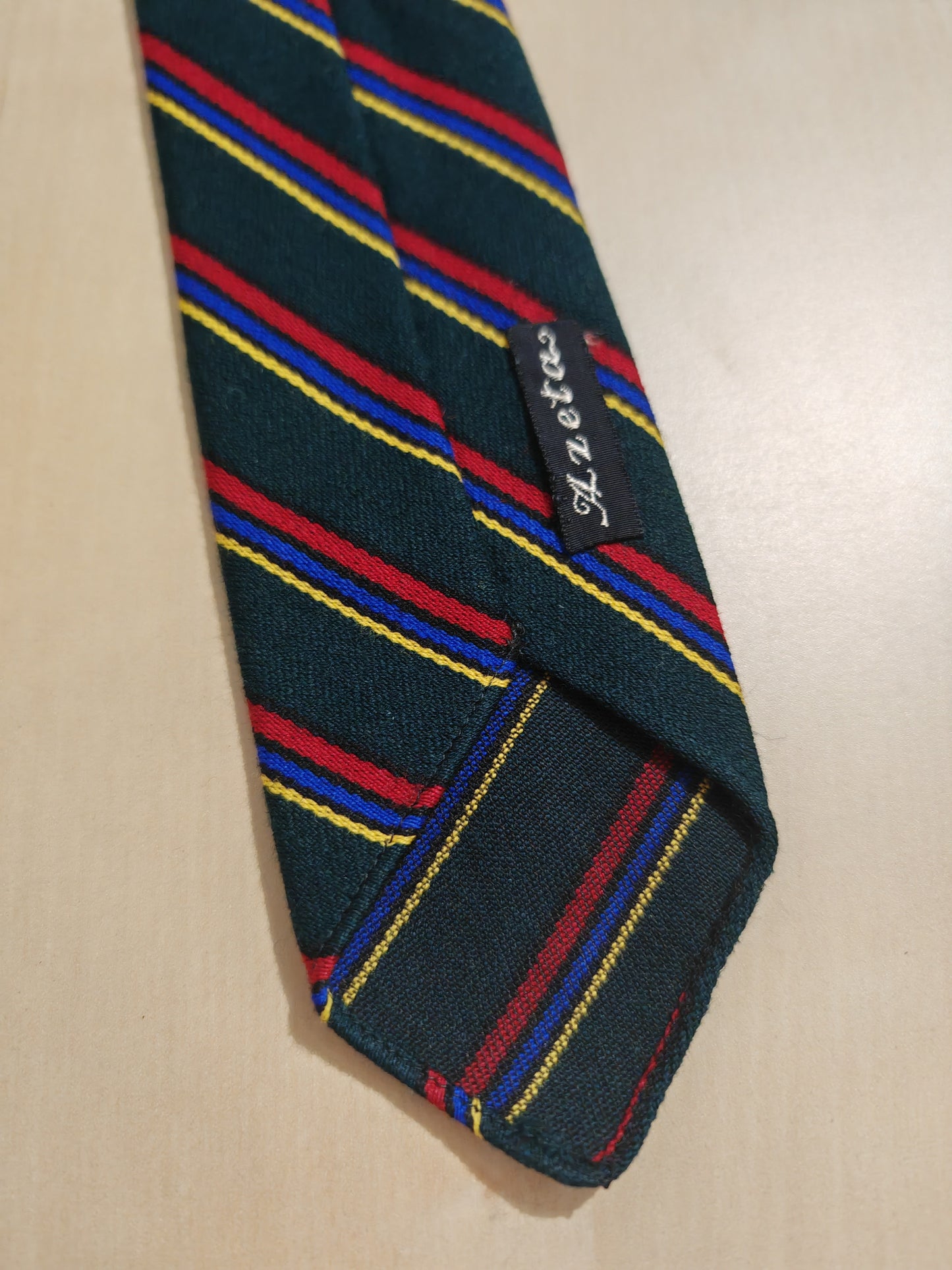 Cravatta anni '60 in lana a righe pala stretta