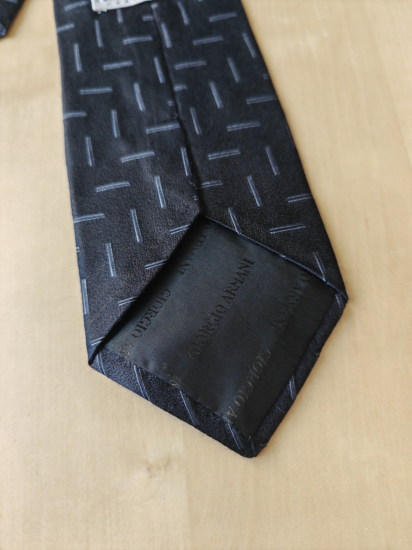 Cravatta Armani blu notte tasselli