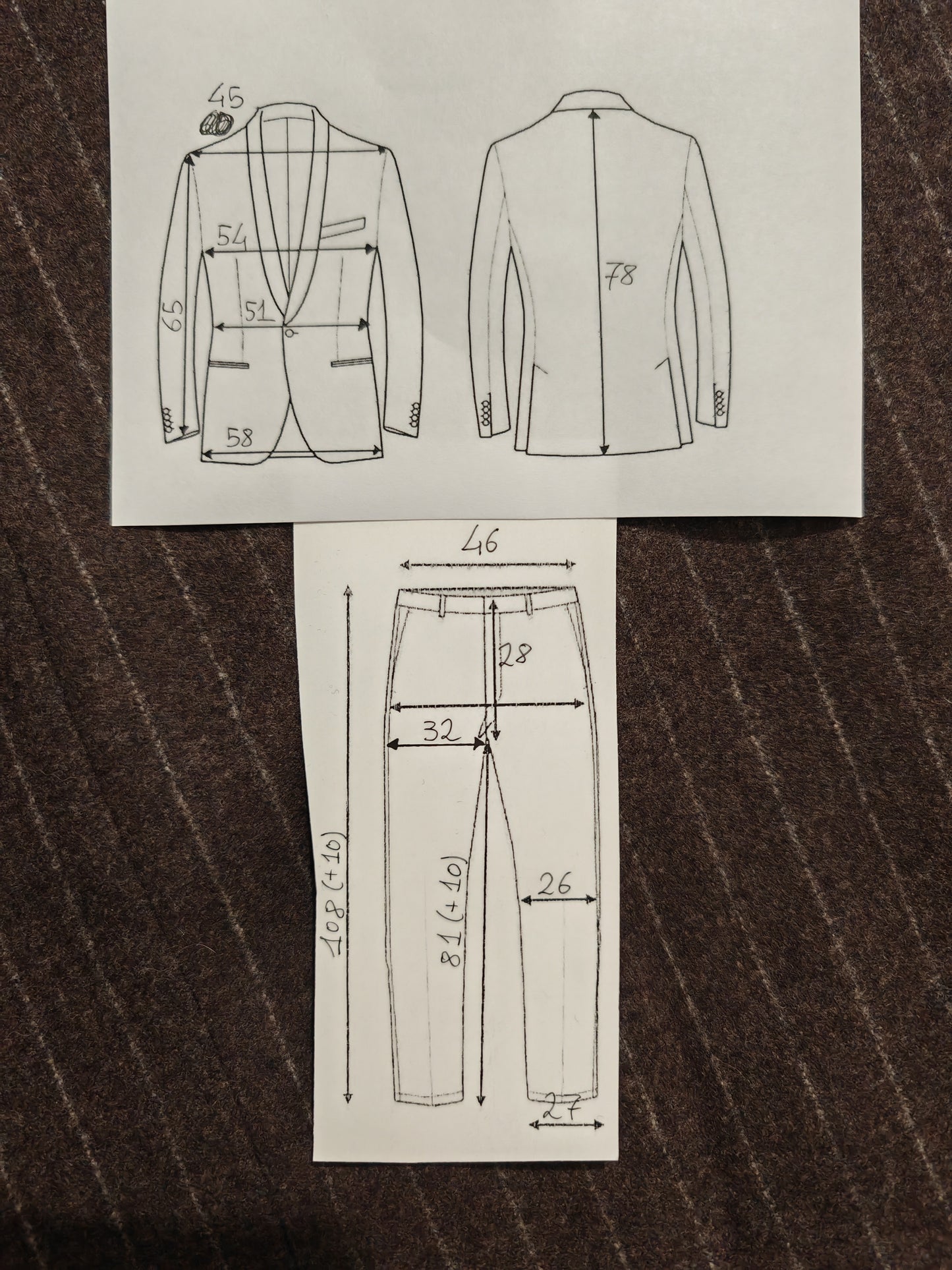 Completo 3 pezzi anni '70 marrone gessato in flanella - tg. 50