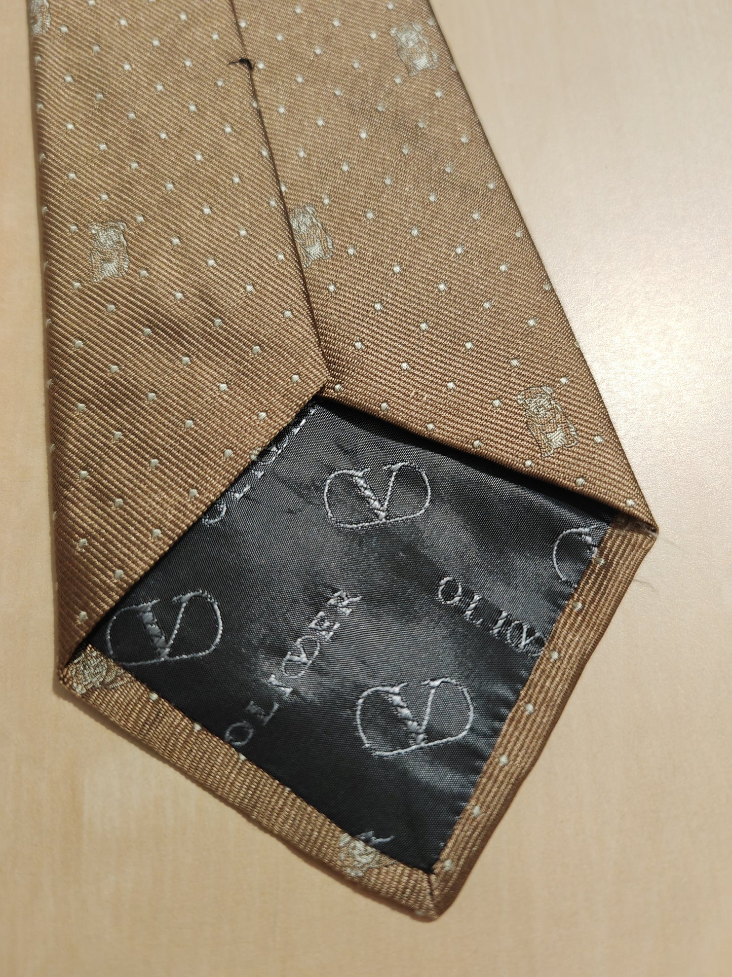 Cravatta Oliver Valentino jacquard con carlini