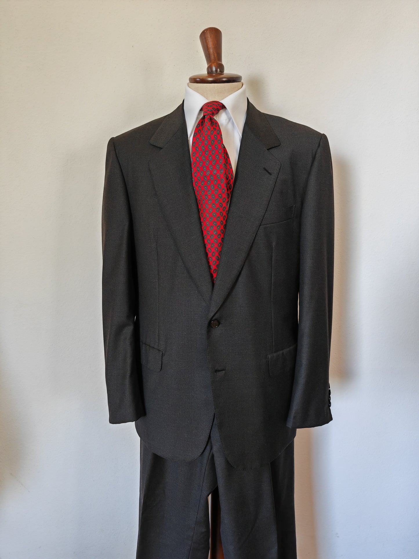 Brioni suit, 100% wool flannel anthracite gray - size 52/54
