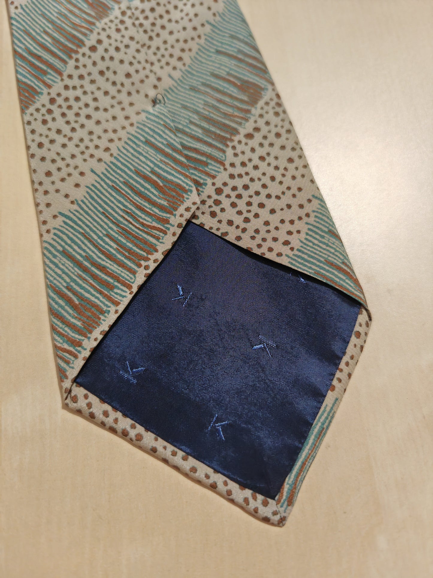 Cravatta Krizia verde salvia fantasia righe diagonali