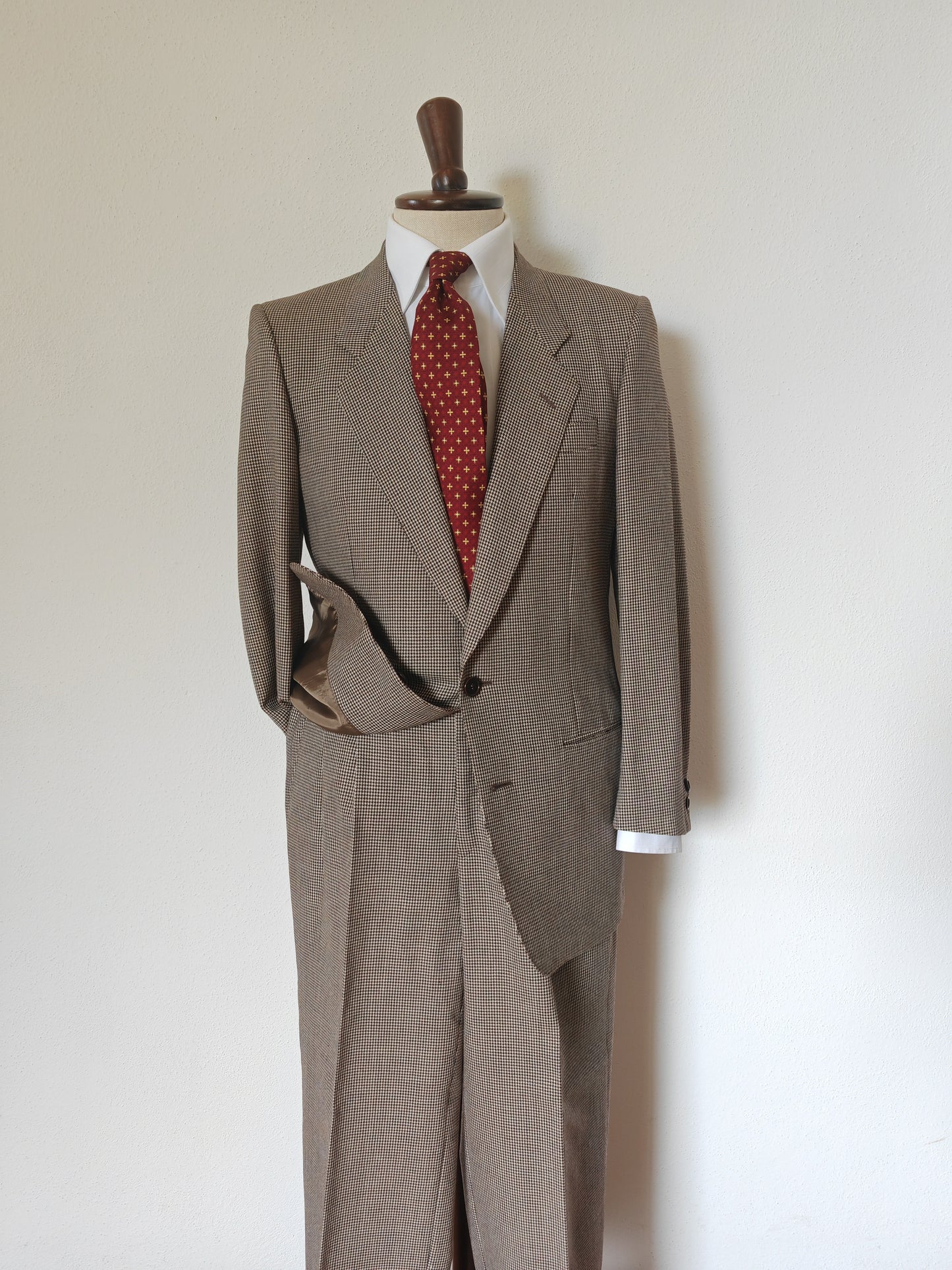 70s houndstooth suit - size 46/48