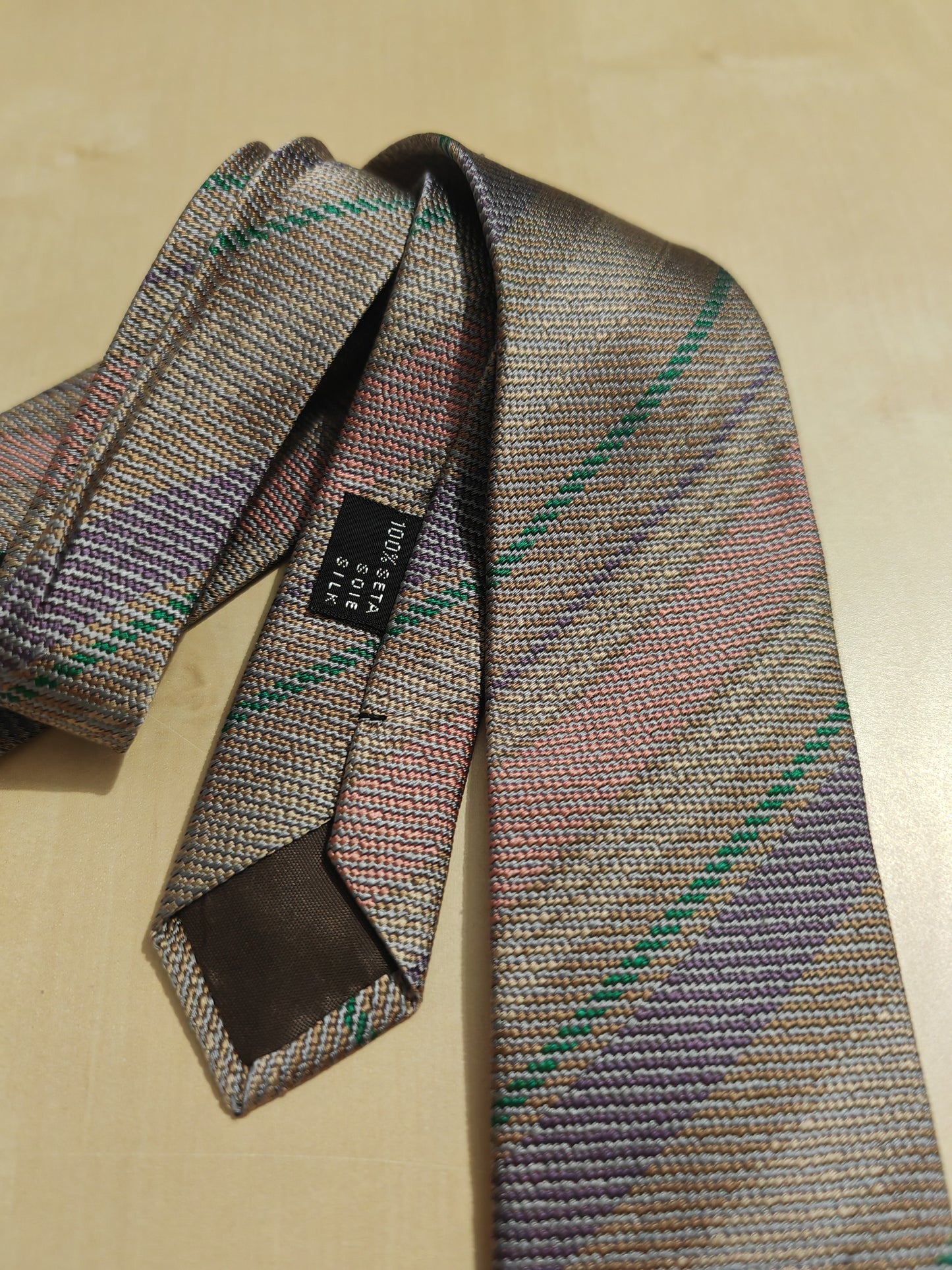 Cravatta Missoni a righe pala stretta