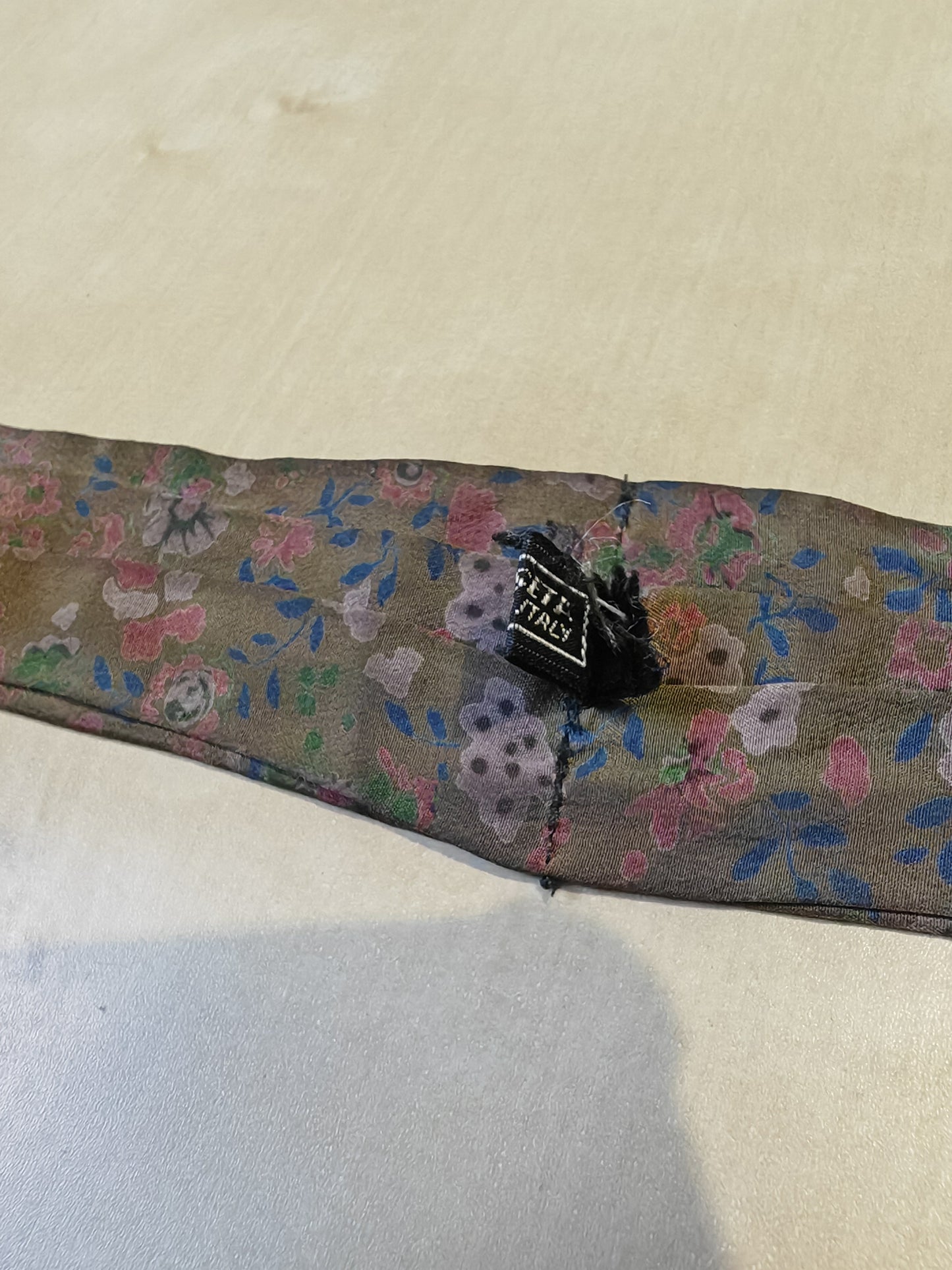 Vintage pure silk ascot, flower pattern