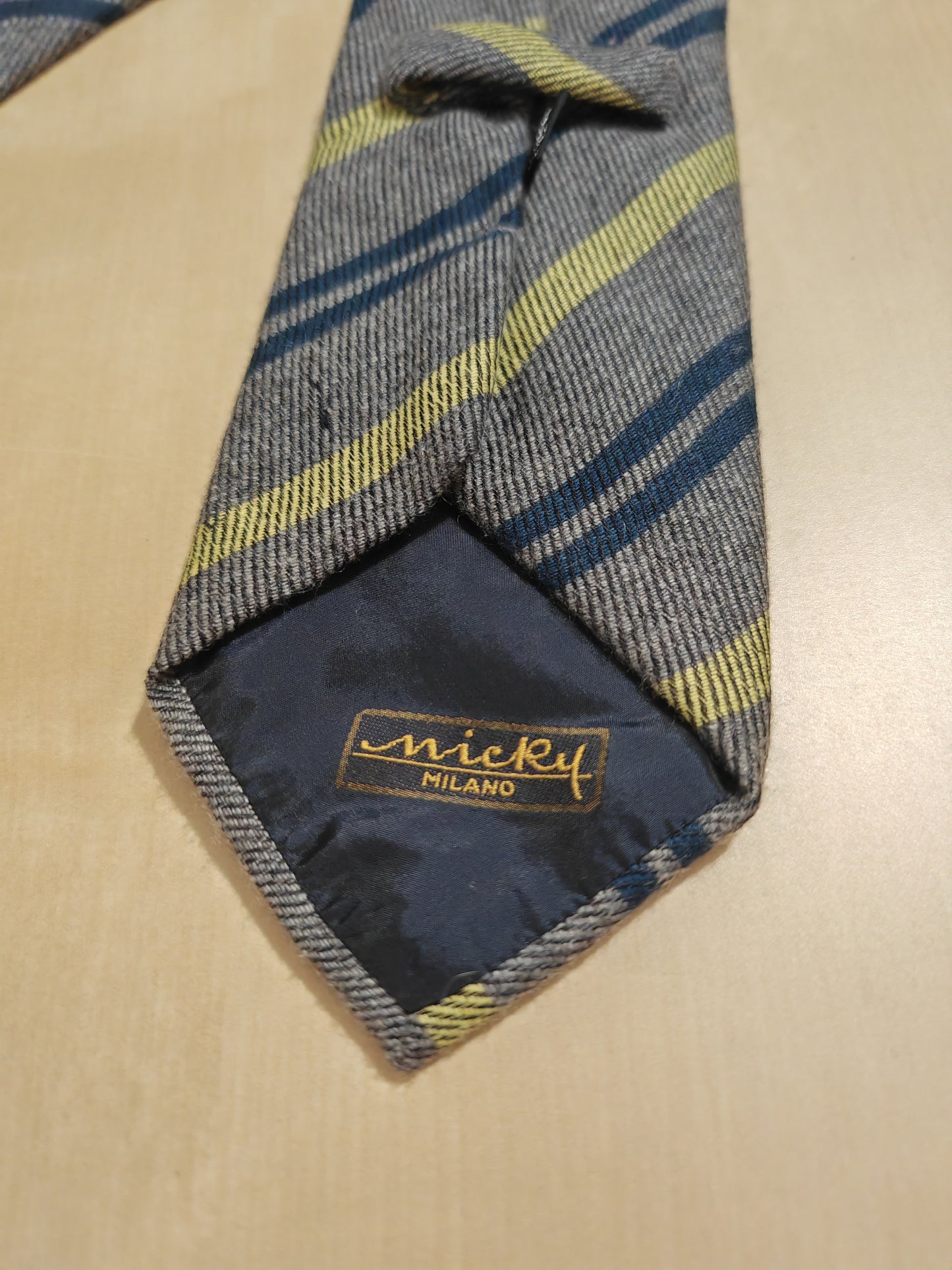 Cravatta Nicky Milano artigianale in cashmere e seta