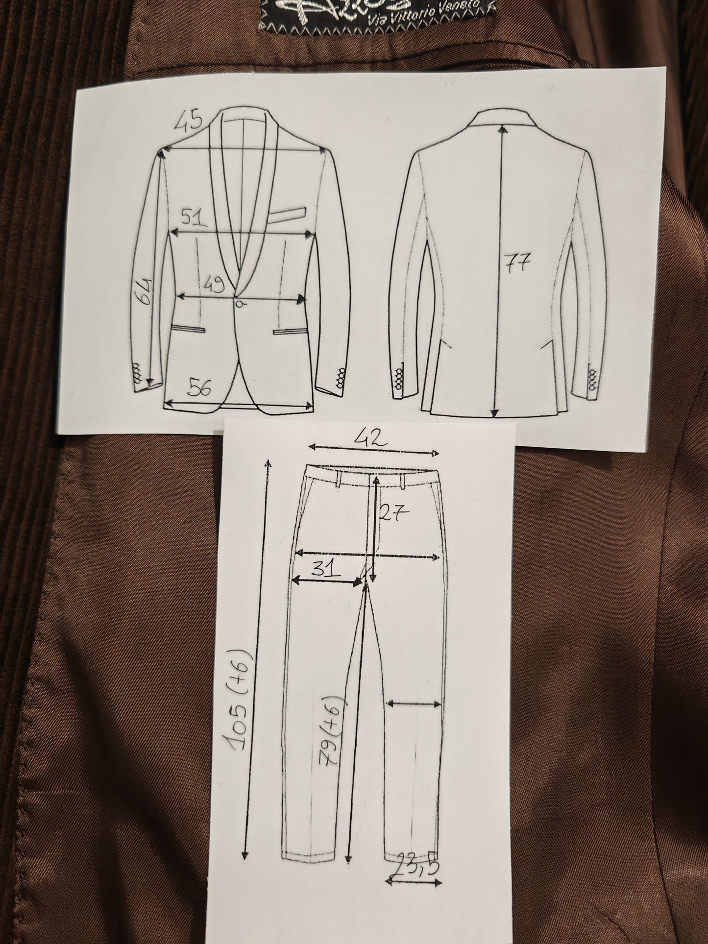 Completo anni '70 in velluto a coste marrone - tg. 46/48