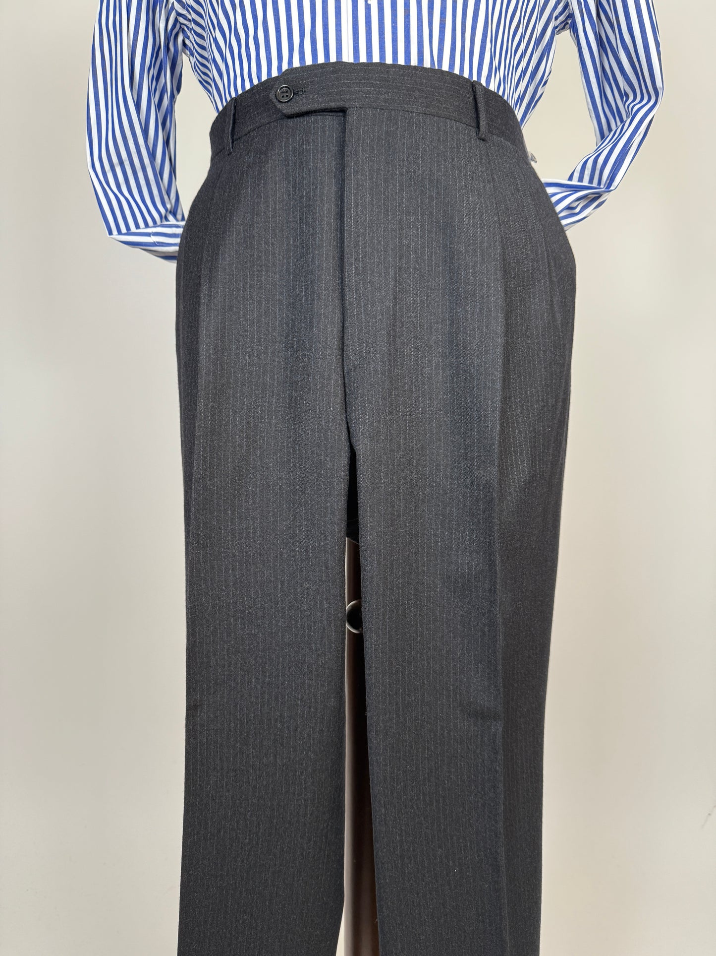 Completo Burberry flanella grigio antracite gessato - tg. 50