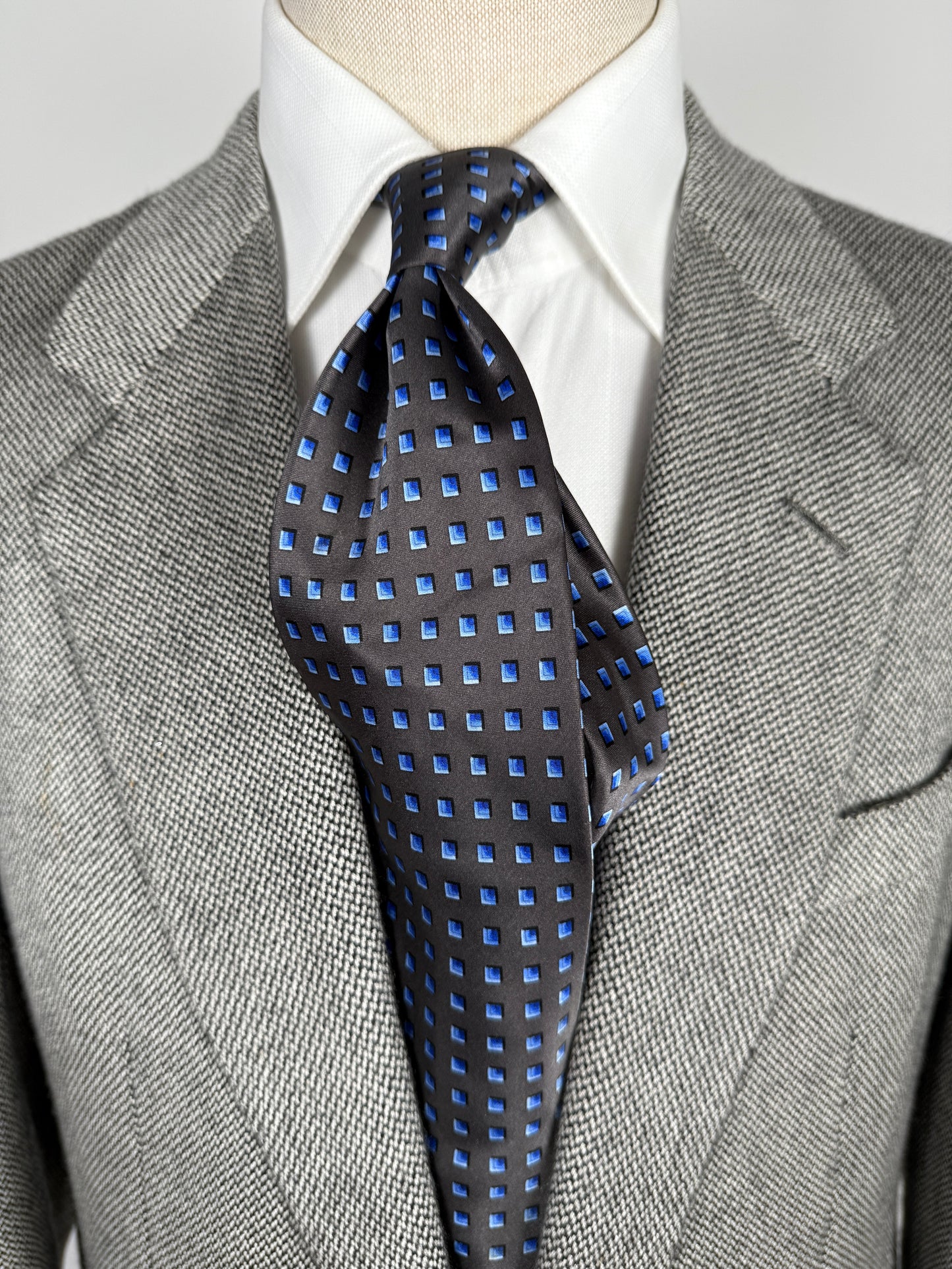 Cravatta Valentino in raso micro fantasia