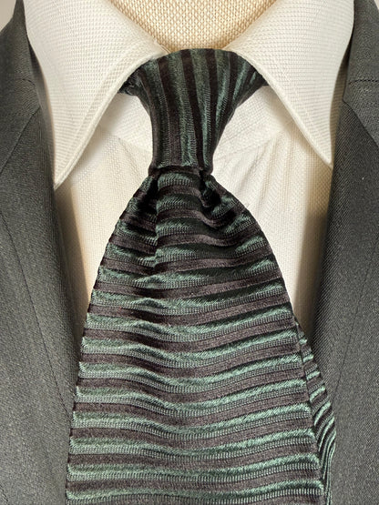 Cravatta Ermenegildo Zegna cannettata verde e nera