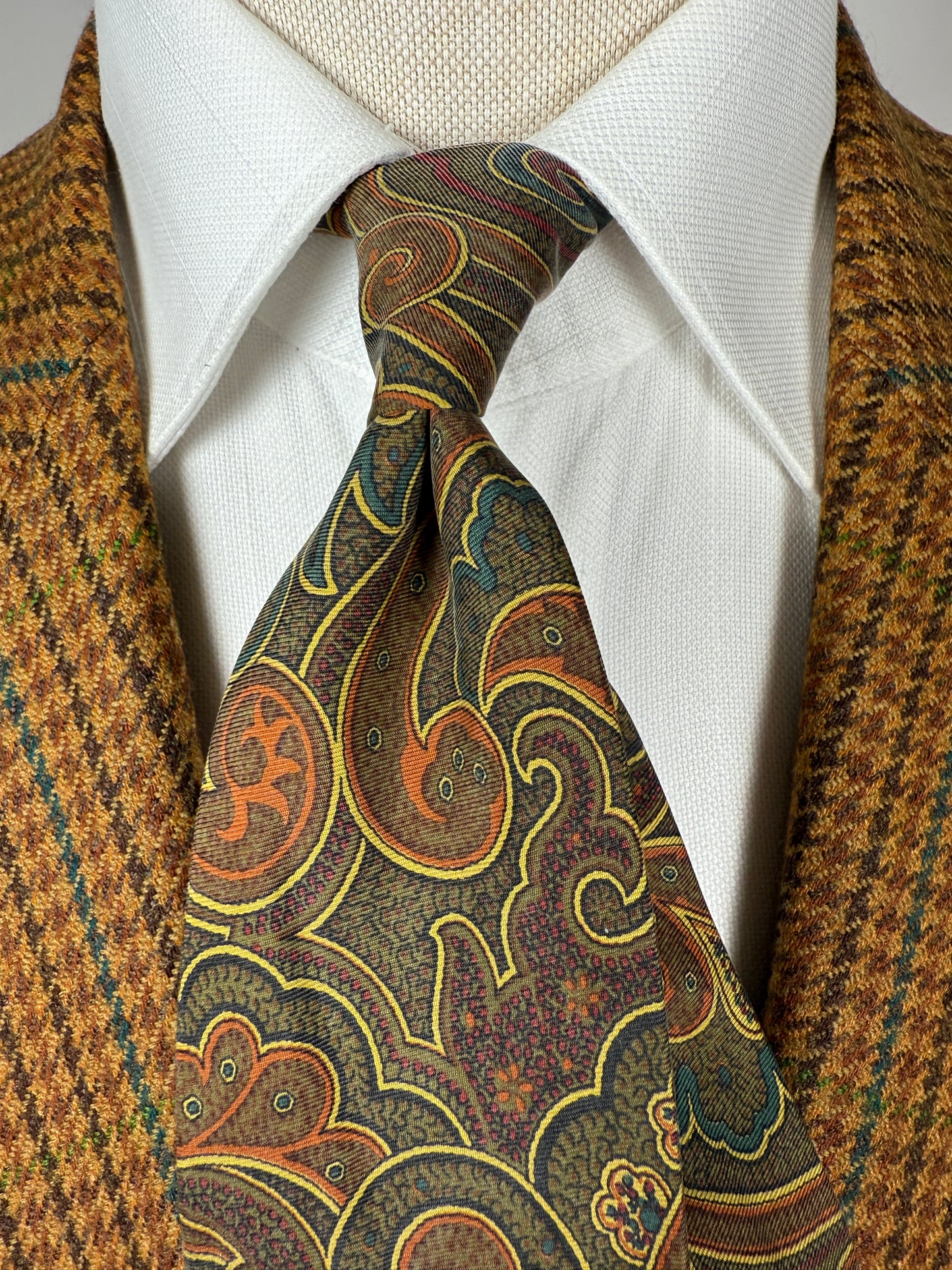 Cravatta paisley cachi e verde