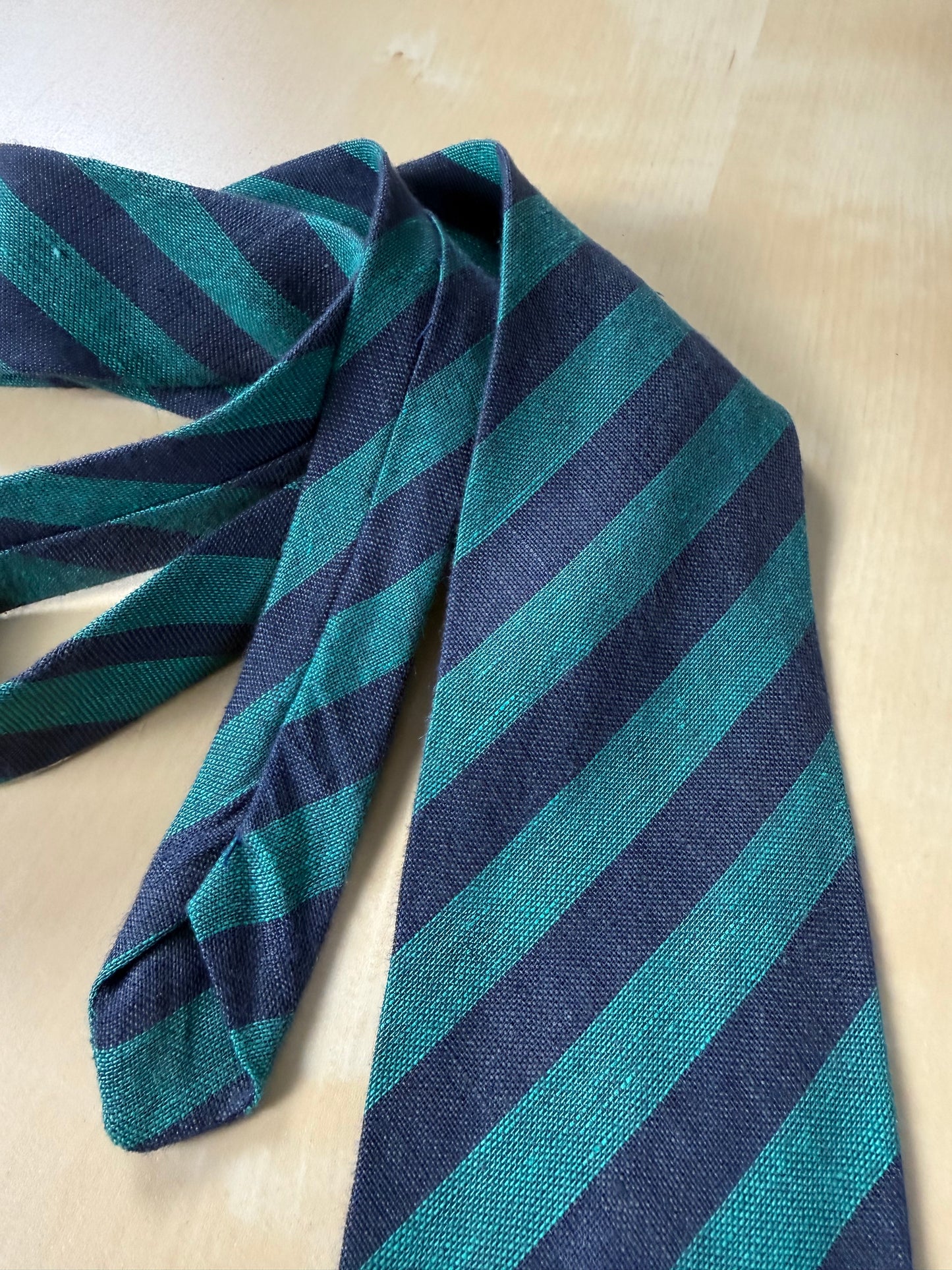 Cravatta Ermenegildo Zegna regimental in lino
