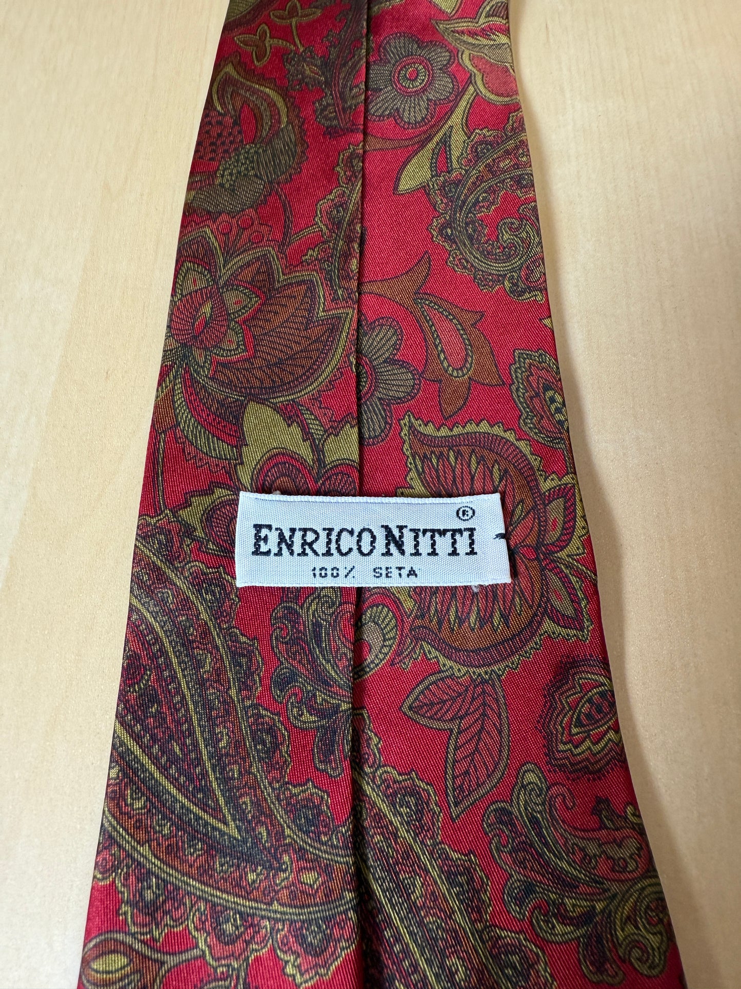 Cravatta vintage paisley rosso