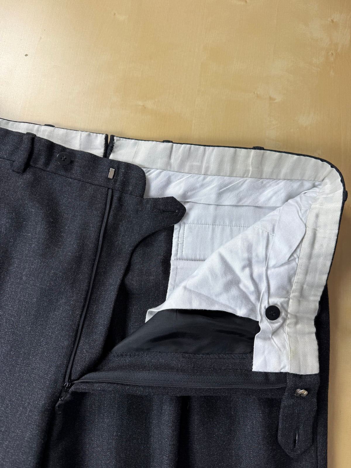 Completo Brioni doppiopetto anni '80 flanella antracite gessato - tg. 56
