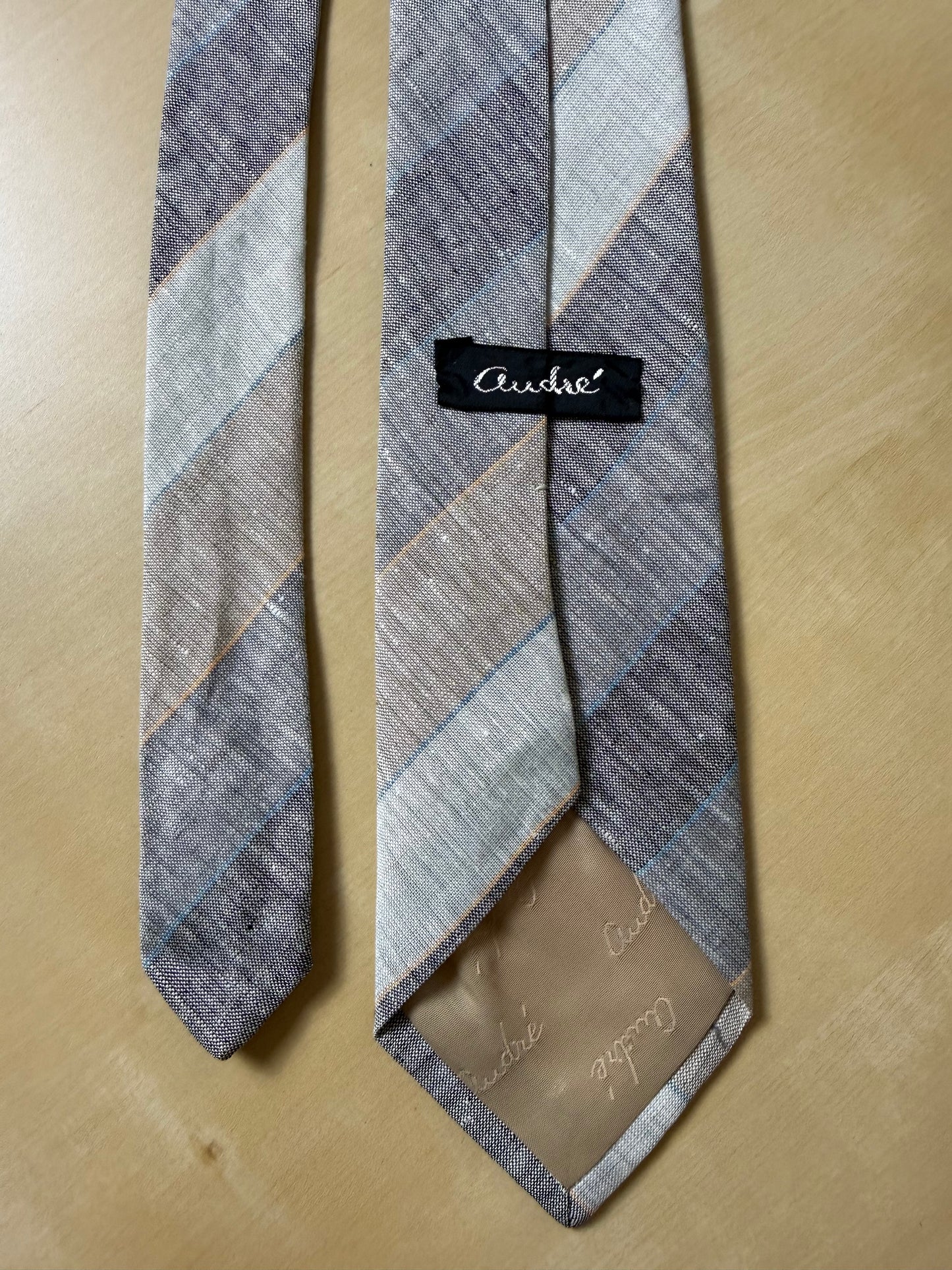 Cravatta vintage in lino grigio chiaro