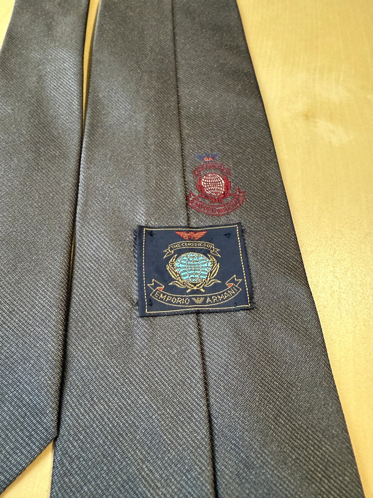 Cravatta Emporio Armani color antracite con logo