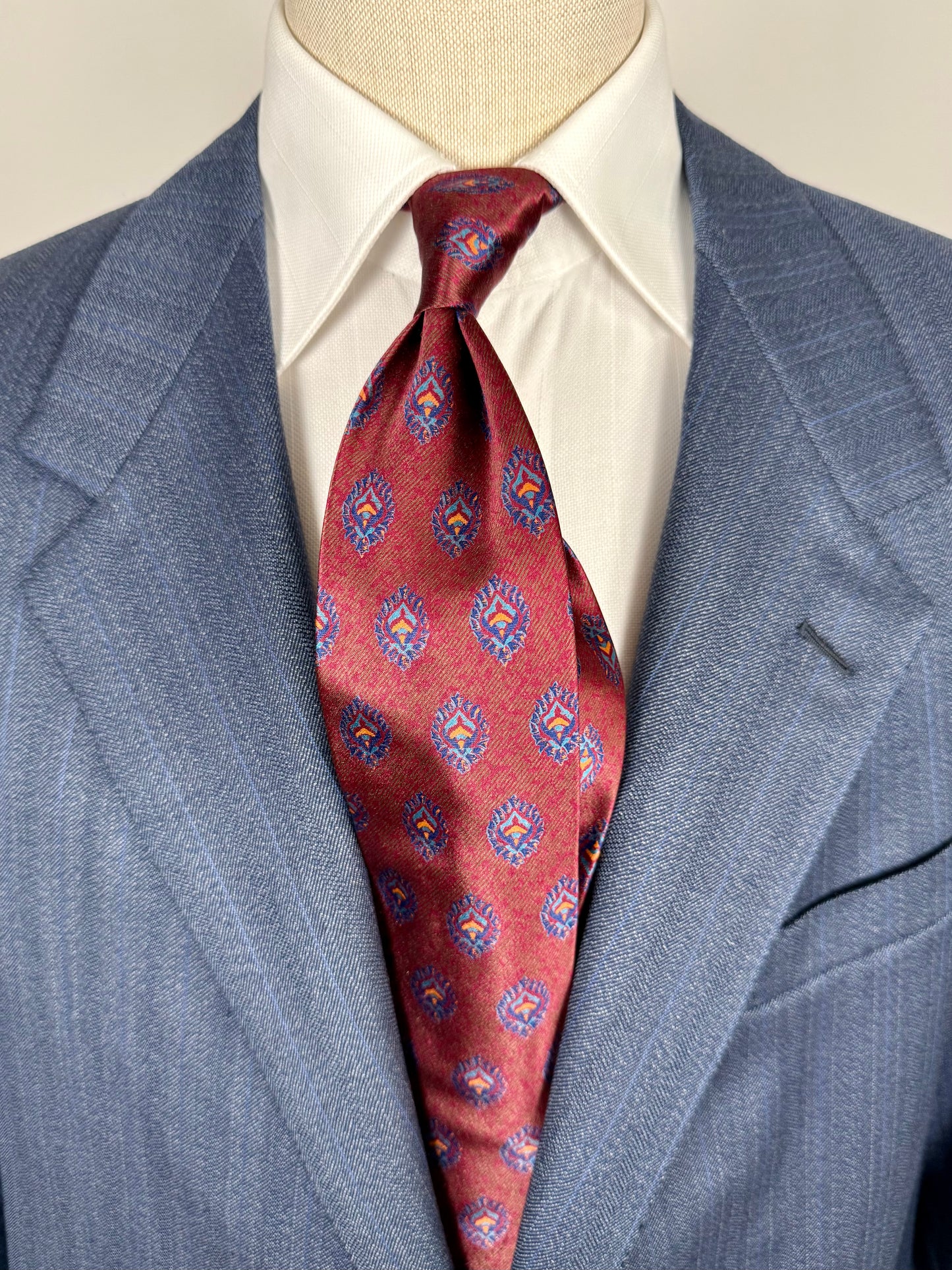 Cravatta Gianfranco Ferré rossa fantasia blu