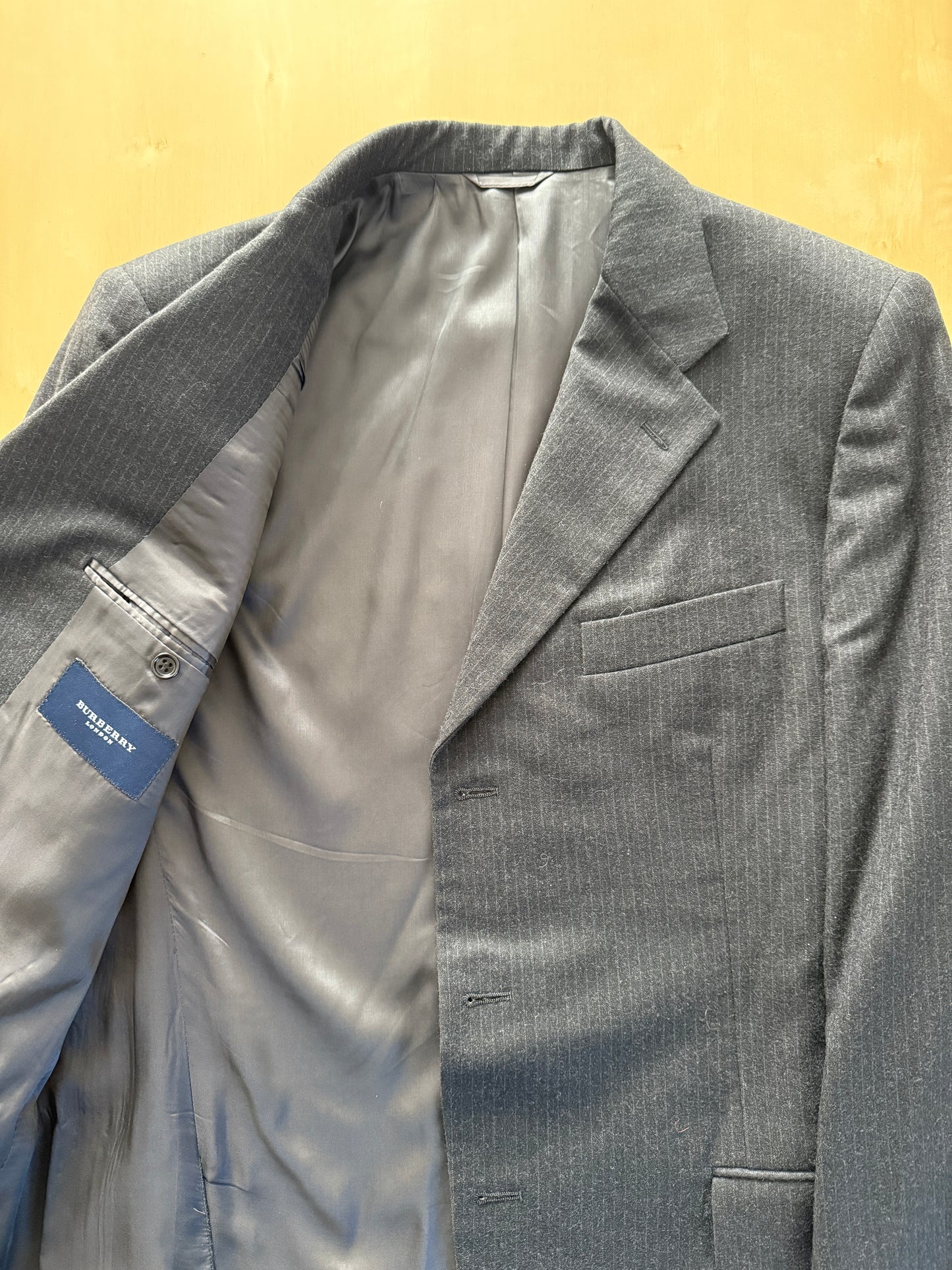 Completo Burberry flanella grigio antracite gessato - tg. 50