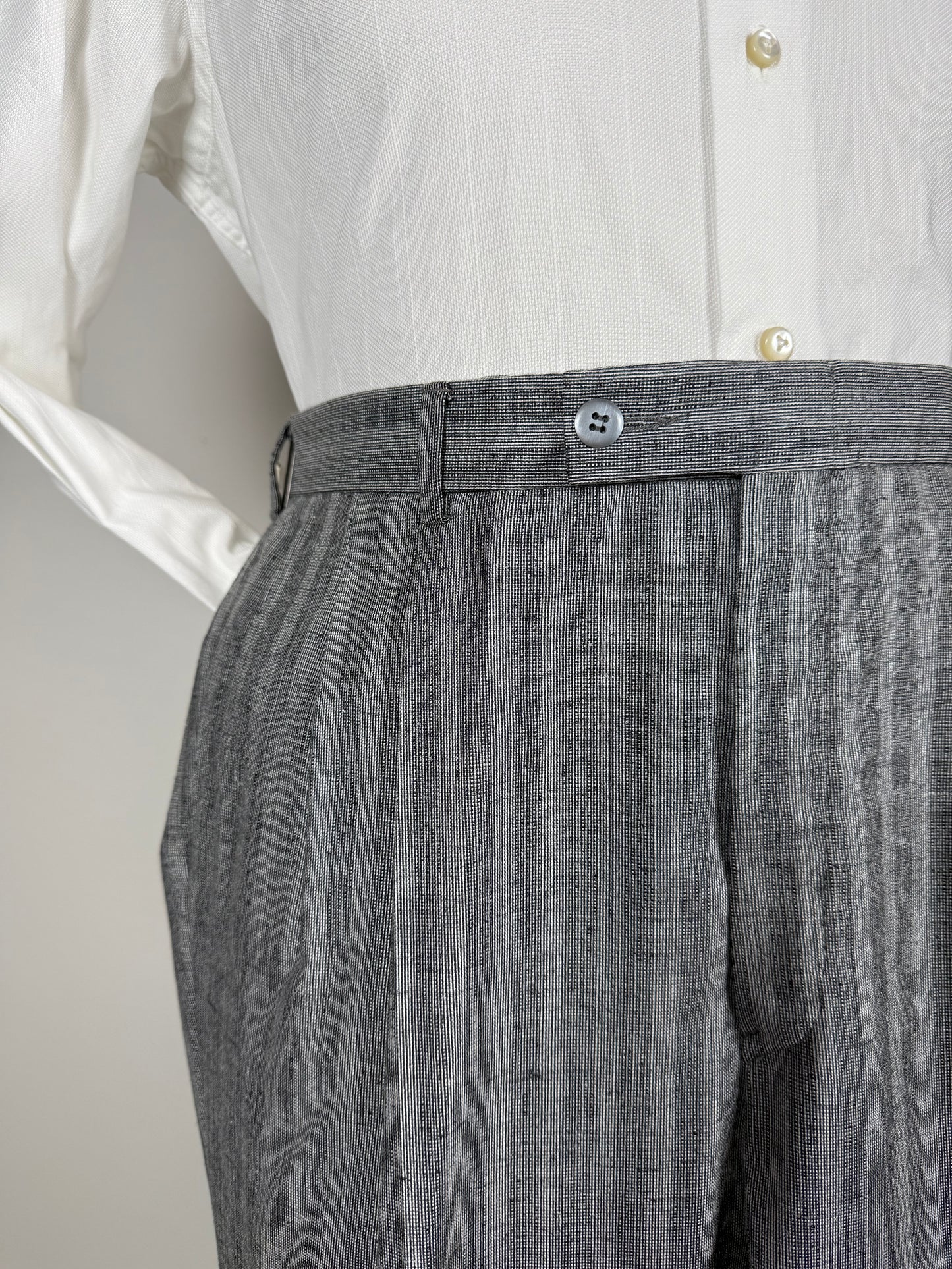 Pantaloni anni '80 grigio chiaro misto lana viscosa e seta (NOS) - tg. 50