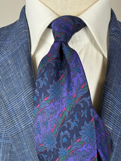 Cravatta Yves Saint Laurent floreale e regimental blu e viola