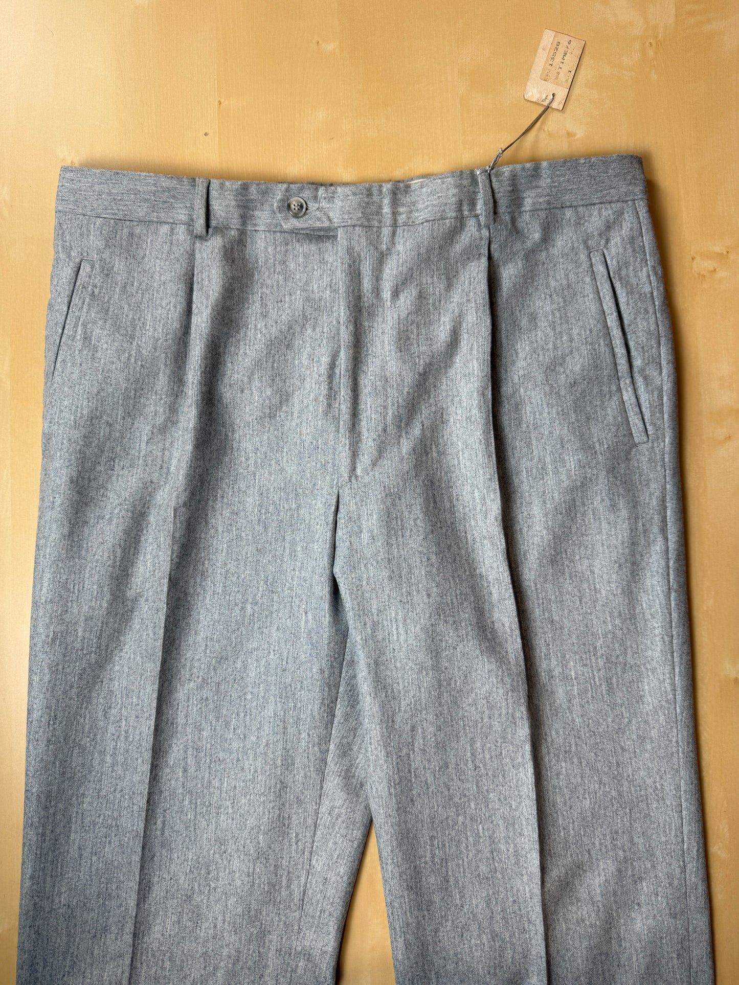 Pantaloni in flanella grigio chiaro anni ‘80 (NOS) - tg. 54