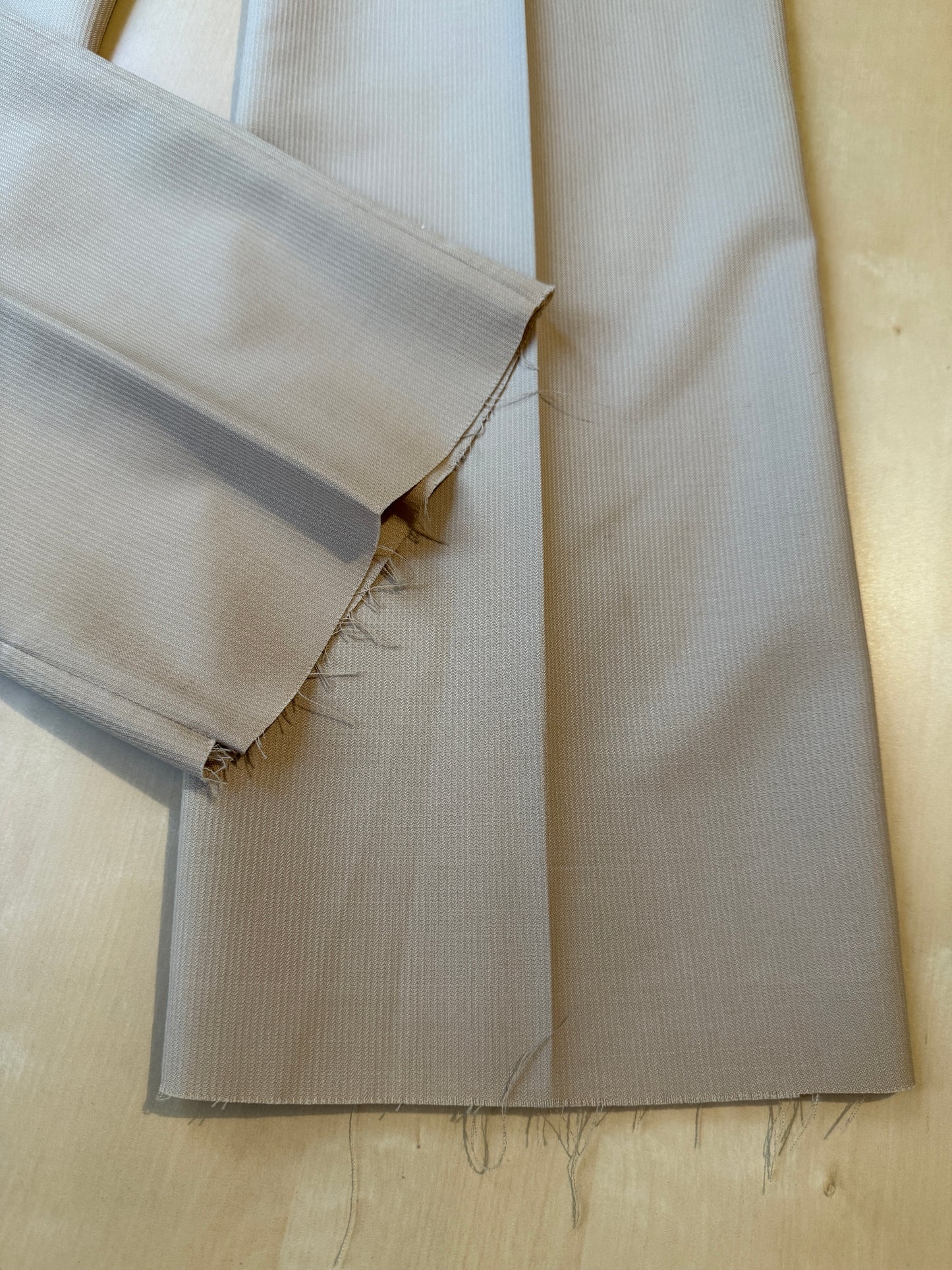 Pantalone sartoriale anni ‘70 in lana pettinata beige (nuovo) - tg. 44