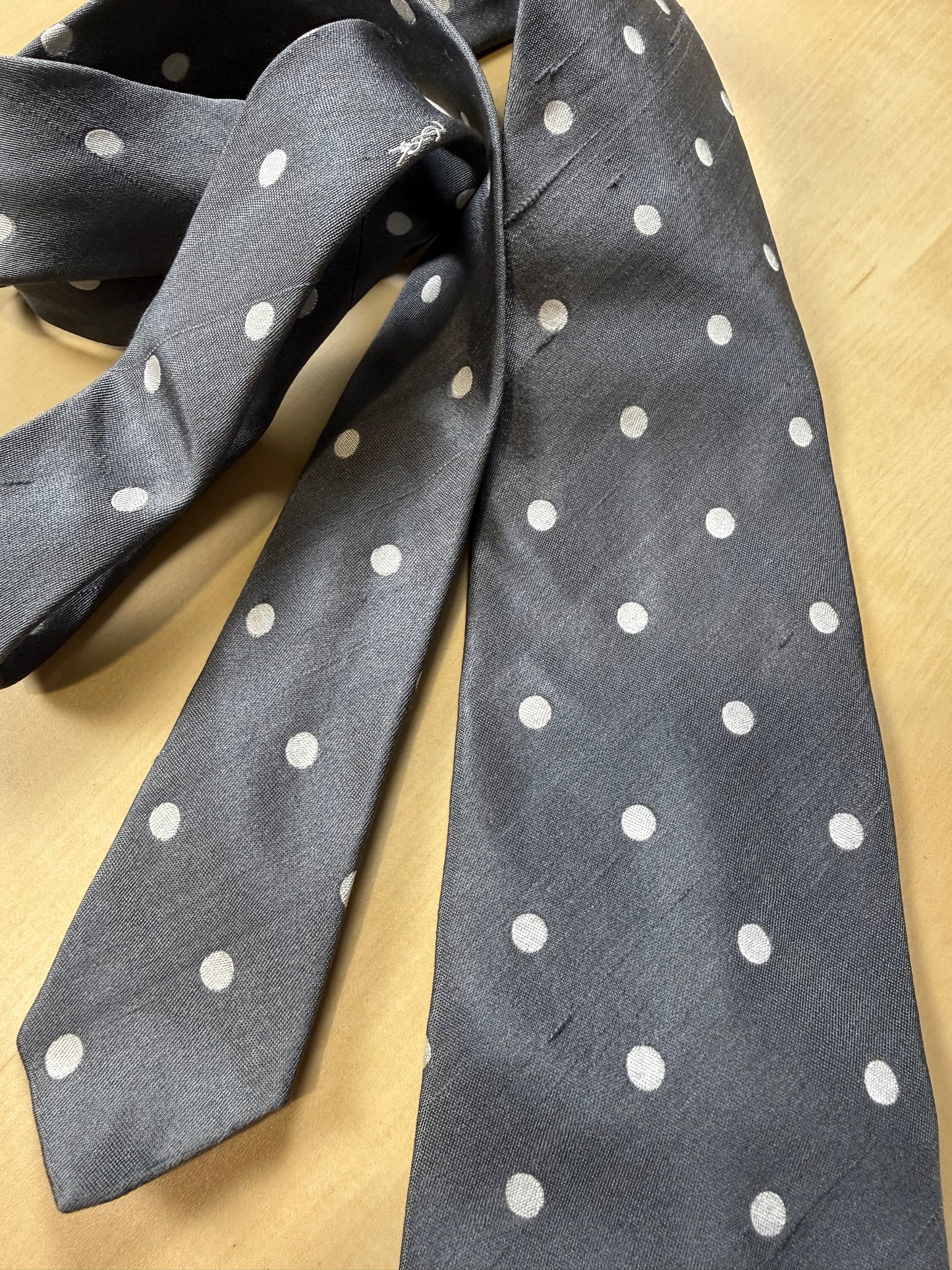 Cravatta Yves Saint Laurent seta shantung a pois