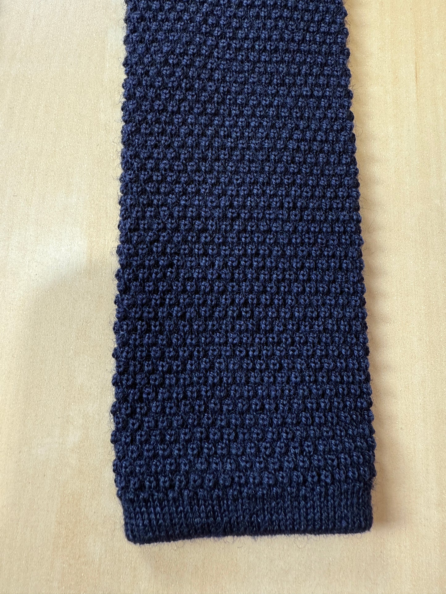 Cravatta vintage in maglia di lana blu