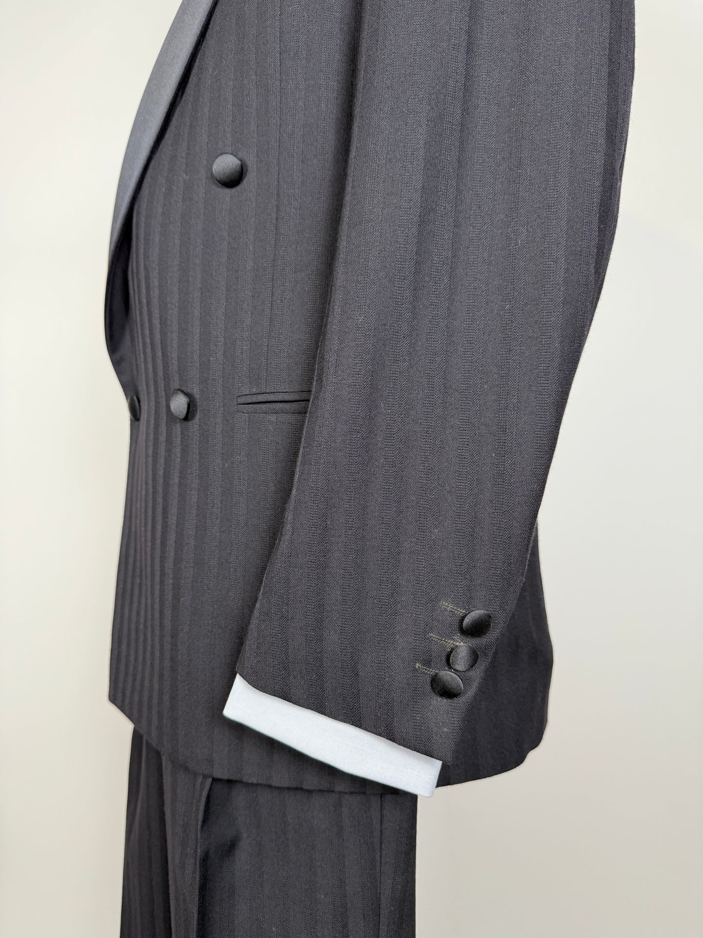 Smoking doppiopetto Corneliani anni ‘80 - tg. 44/46 drop alto