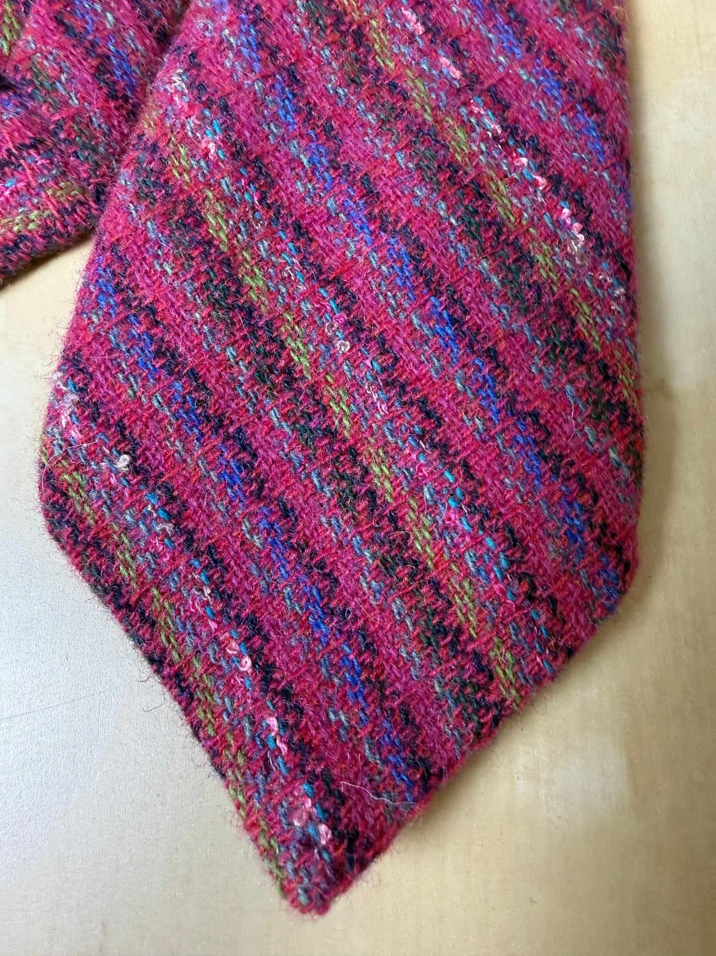 Cravatta in tweed irlandese rosa fucsia