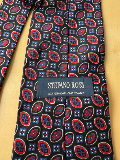 Cravatta fantasia occhielli