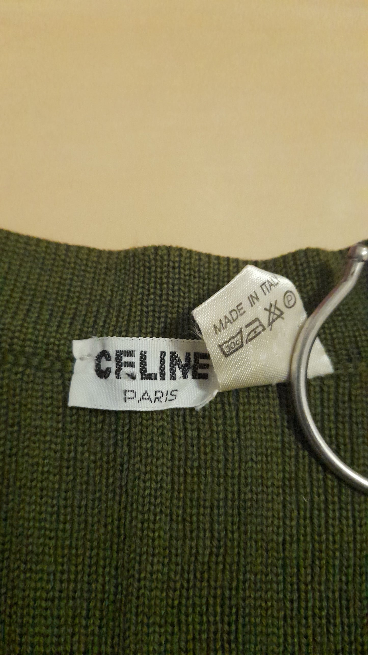 Céline, cardigan smanicato vintage in lana con catenelle