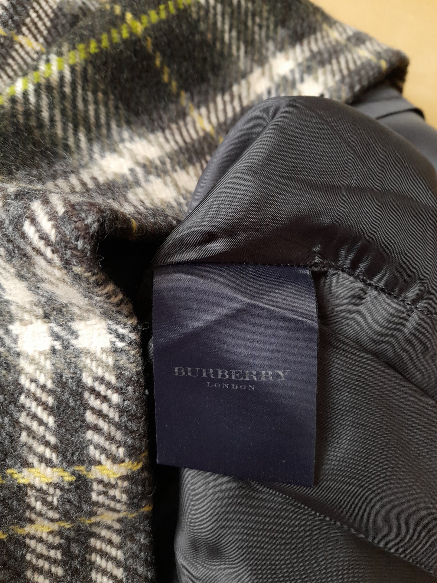 Gonna tartan Burberry in panno pura lana